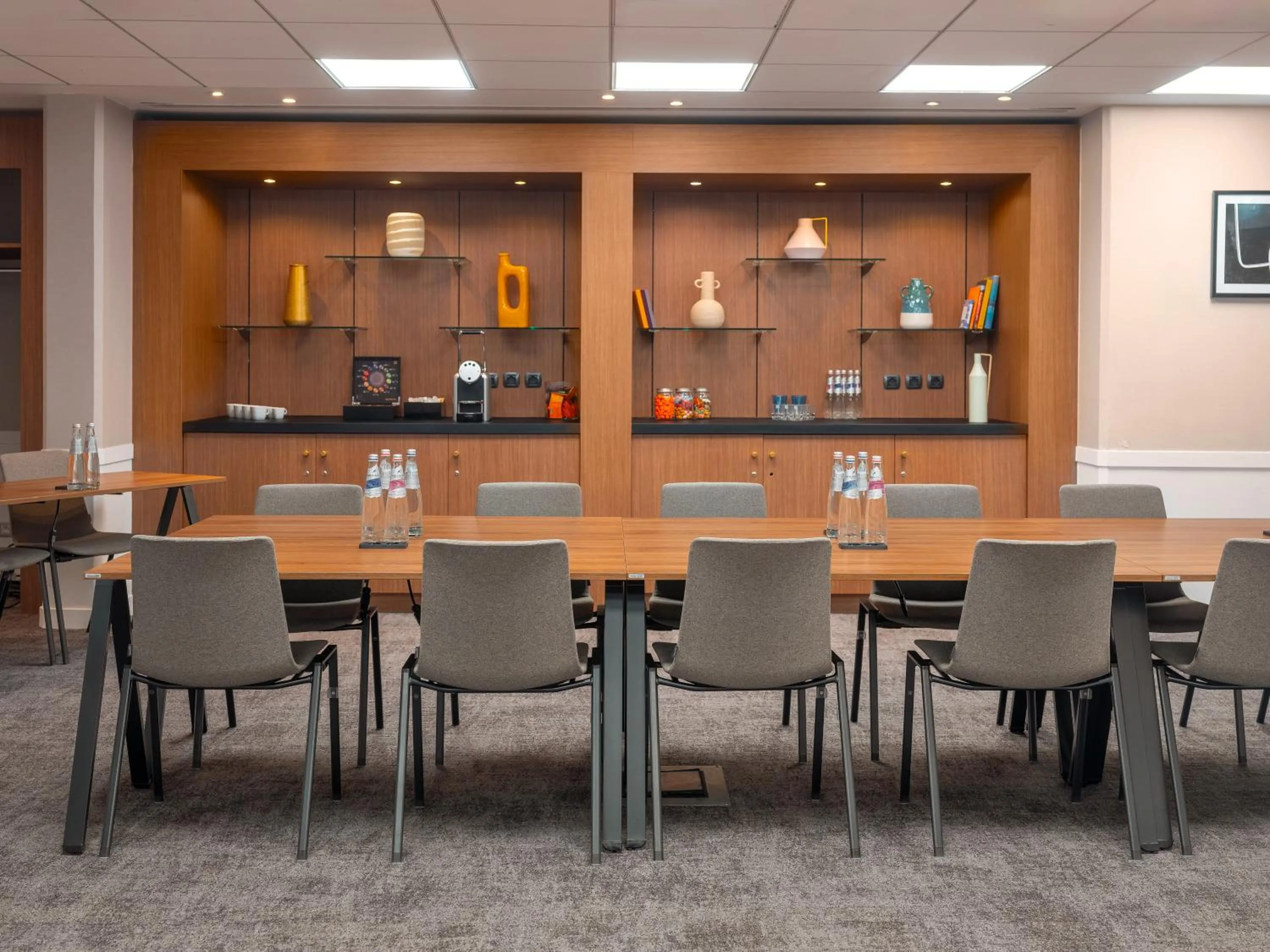 Meeting/conference room in Mercure Paris Gare Montparnasse TGV