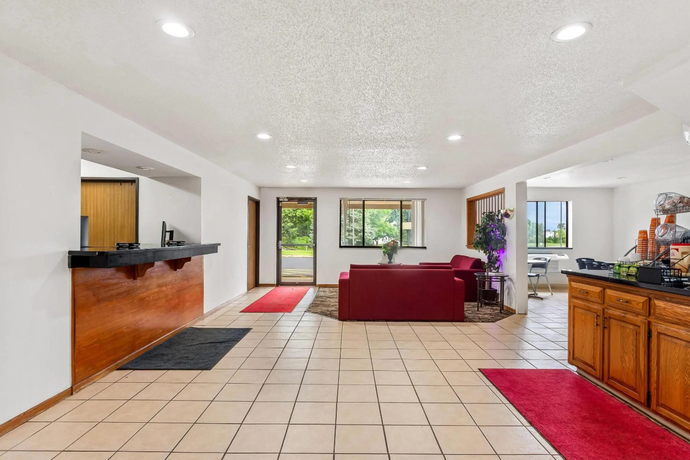 Lobby or reception in Quality Inn & Suites Howe - Sturgis