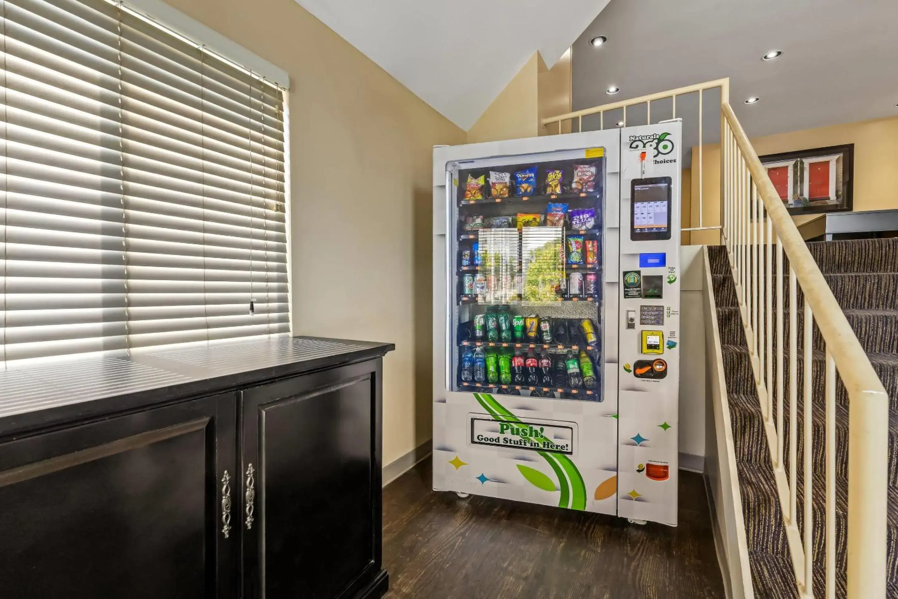 Lobby or reception in Suburban Studios Brentwood - Nashville Lobby or reception in Suburban Studios Brentwood - Nashville