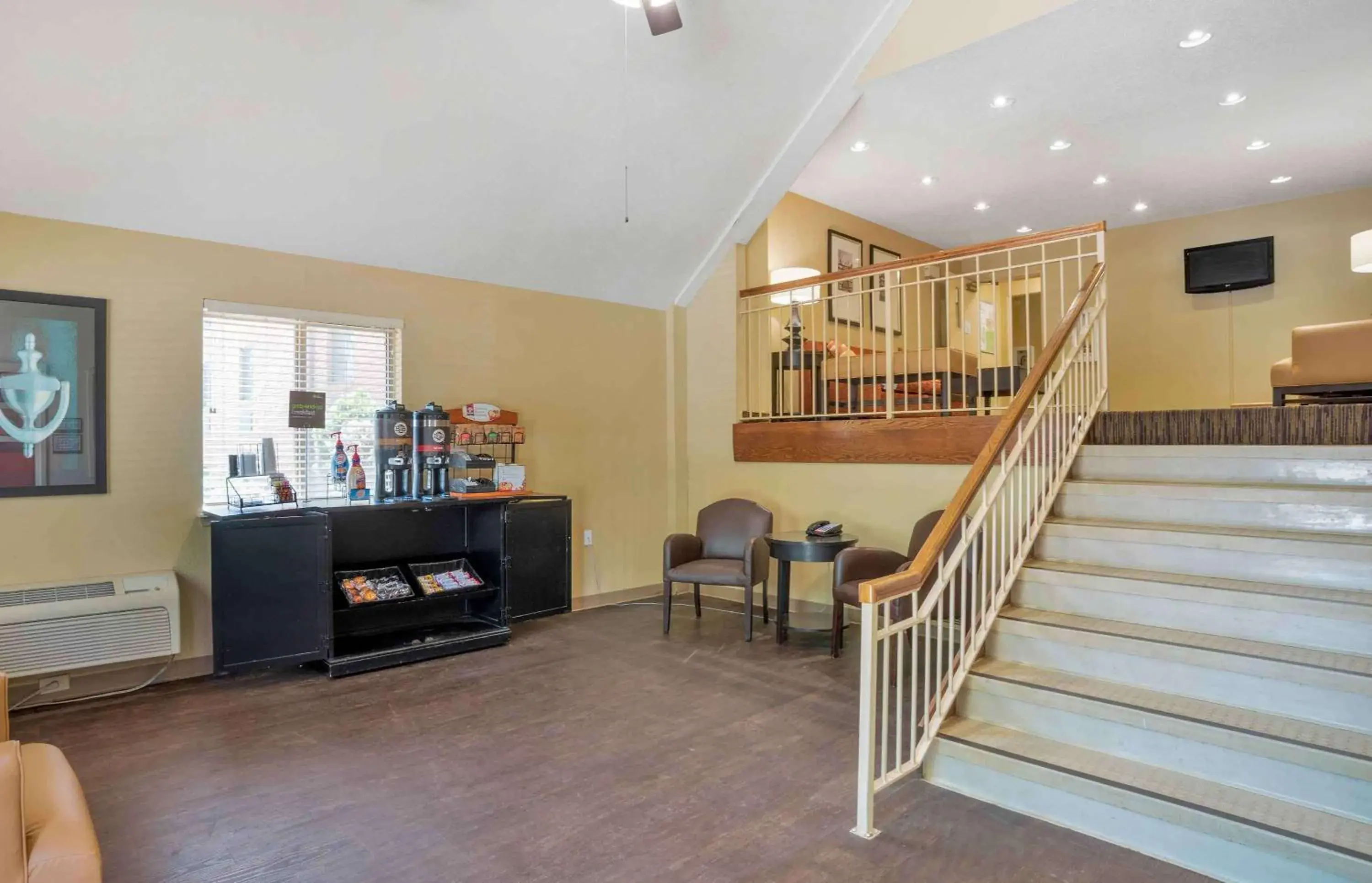 Lobby or reception in Extended Stay America Select Suites - Birmingham - Inverness Lobby or reception in Extended Stay America Select Suites - Birmingham - Inverness