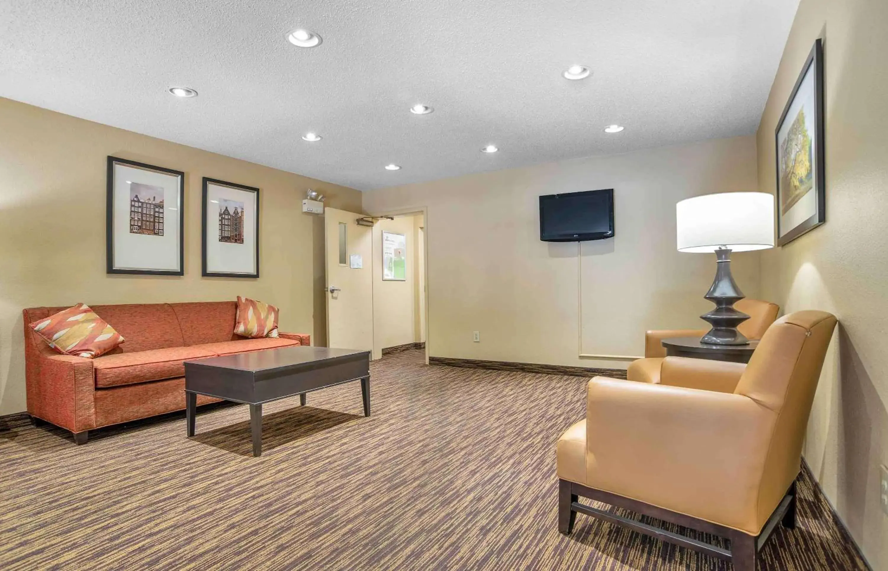 Lobby or reception in Extended Stay America Select Suites - Birmingham - Inverness Lobby or reception in Extended Stay America Select Suites - Birmingham - Inverness