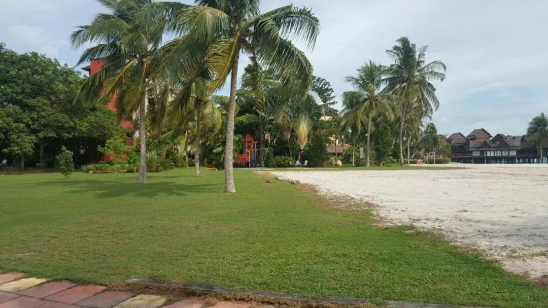 Garden in LANGKAWI LAGOON RESORT OCEAN SUITE