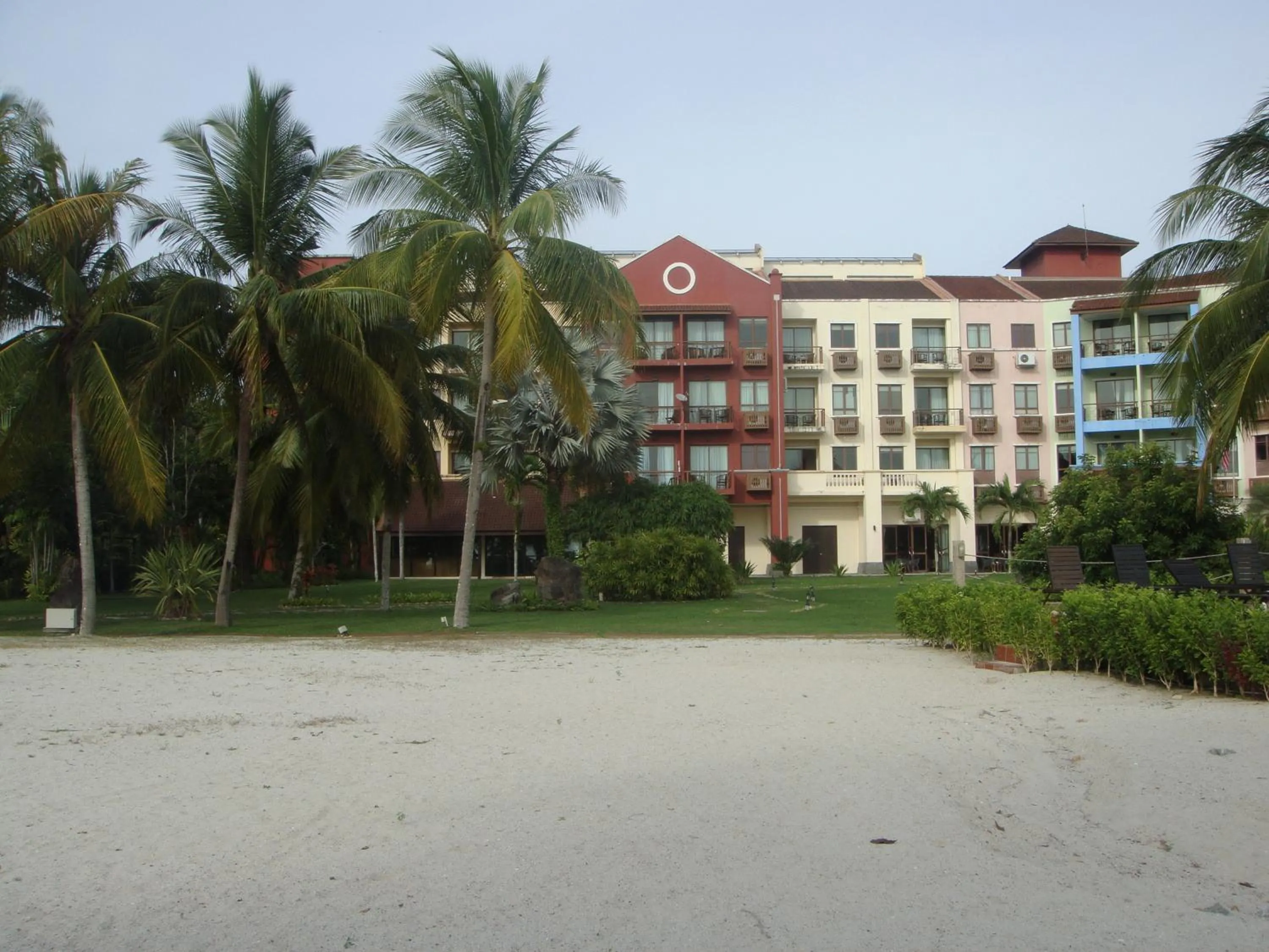 Property building in LANGKAWI LAGOON RESORT OCEAN SUITE