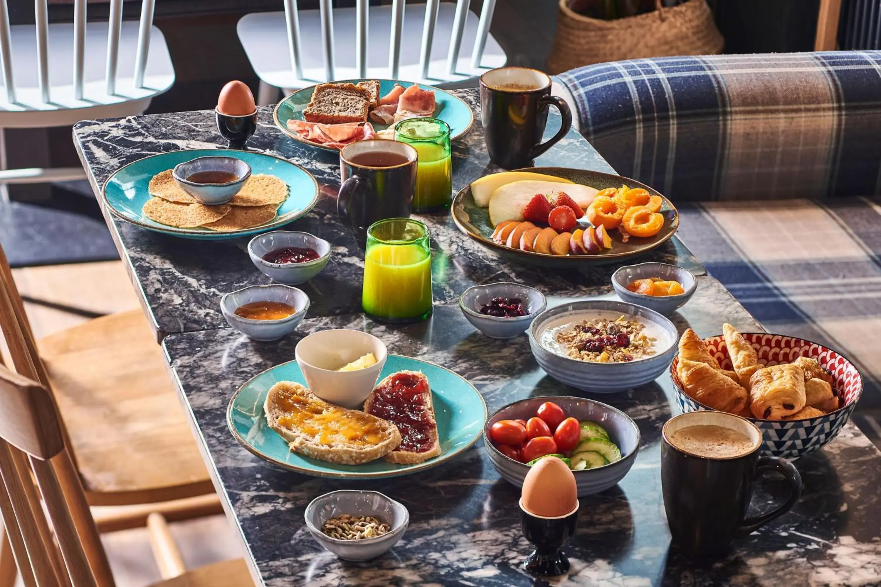 Food and drinks in Hotel Kaijoo by HappyCulture Food and drinks in Hotel Kaijoo by HappyCulture