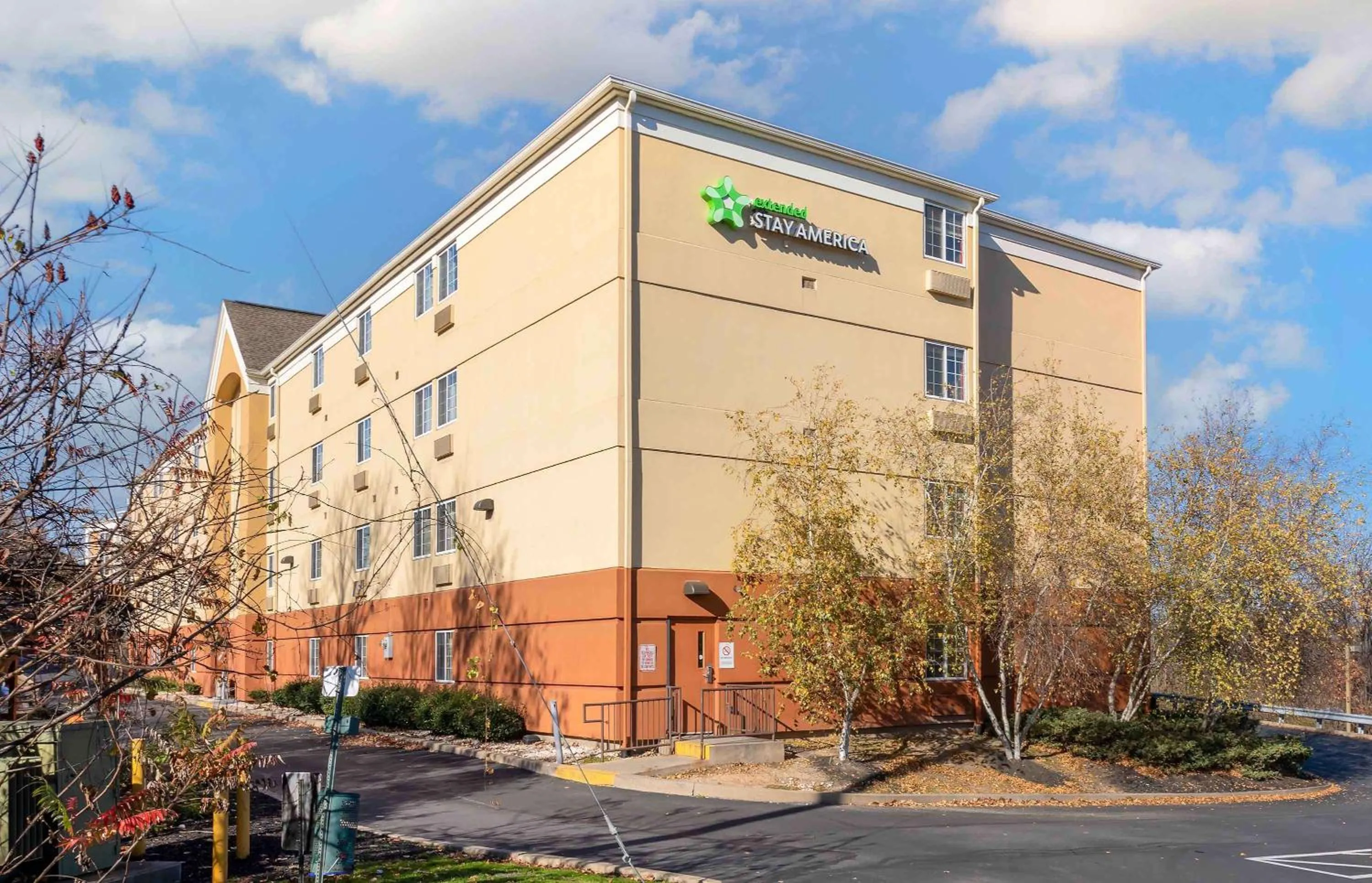 Property building in Extended Stay America Select Suites - Wilkes - Barre - Scranton