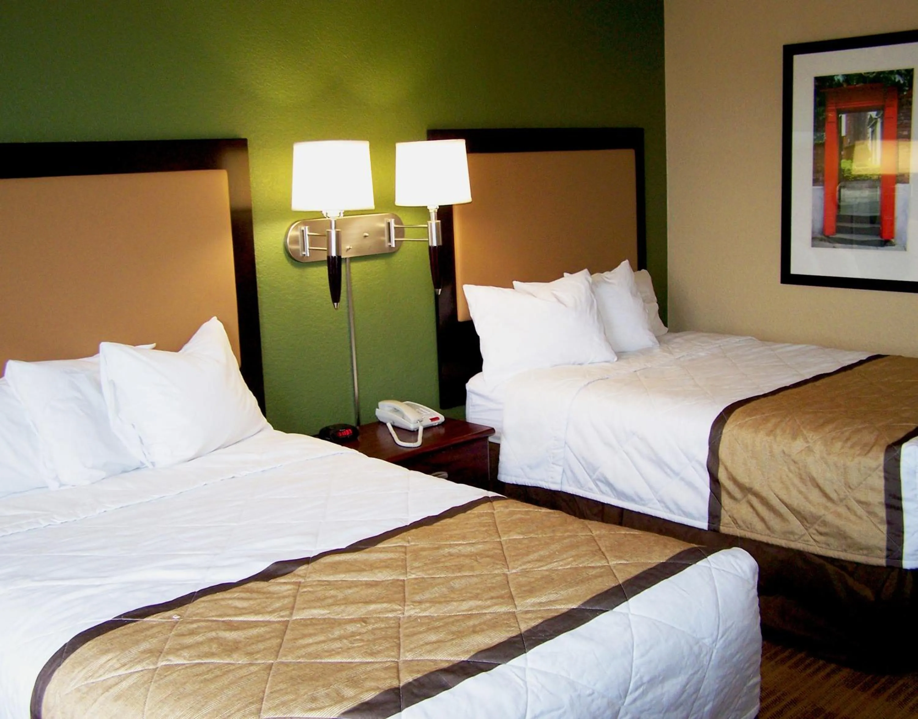 Bed in Extended Stay America Select Suites - Wilkes - Barre - Scranton