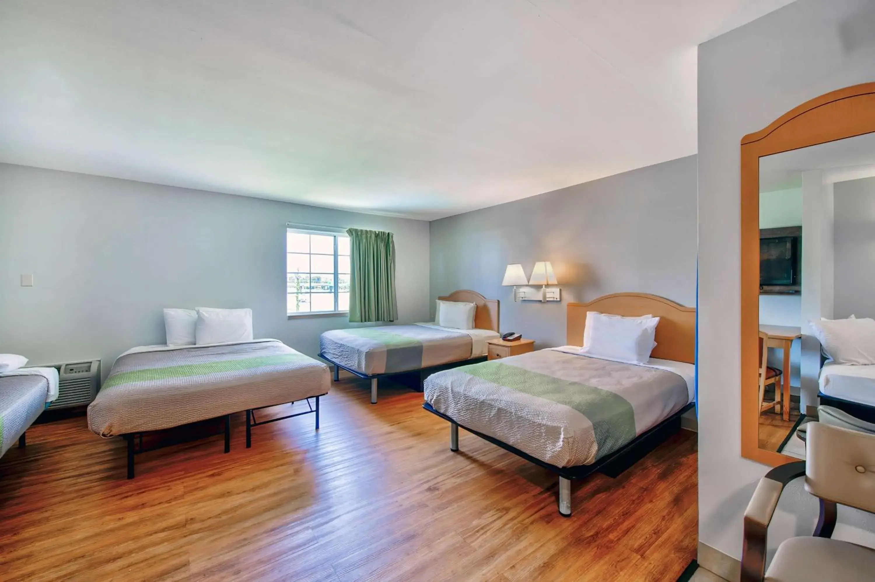 Photo of the whole room in Studio 6-Sulphur, LA Photo of the whole room in Studio 6-Sulphur, LA