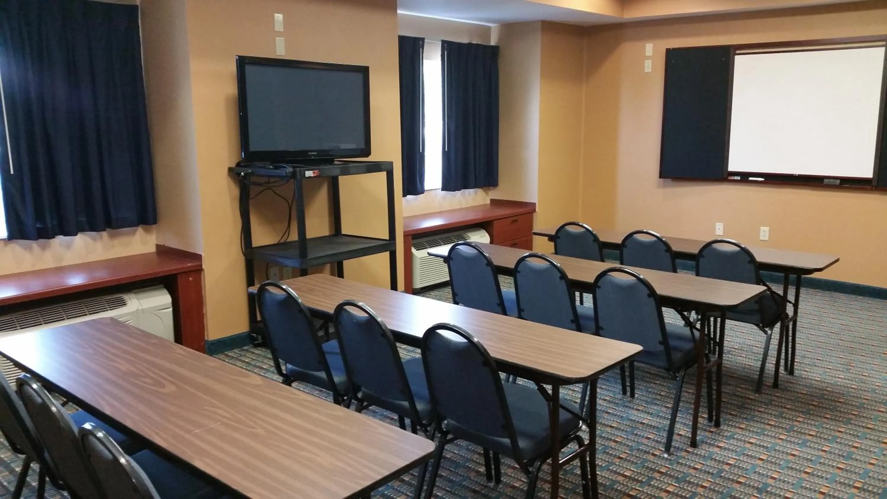 Banquet/Function facilities in Microtel Inn & Suites by Wyndham Starkville