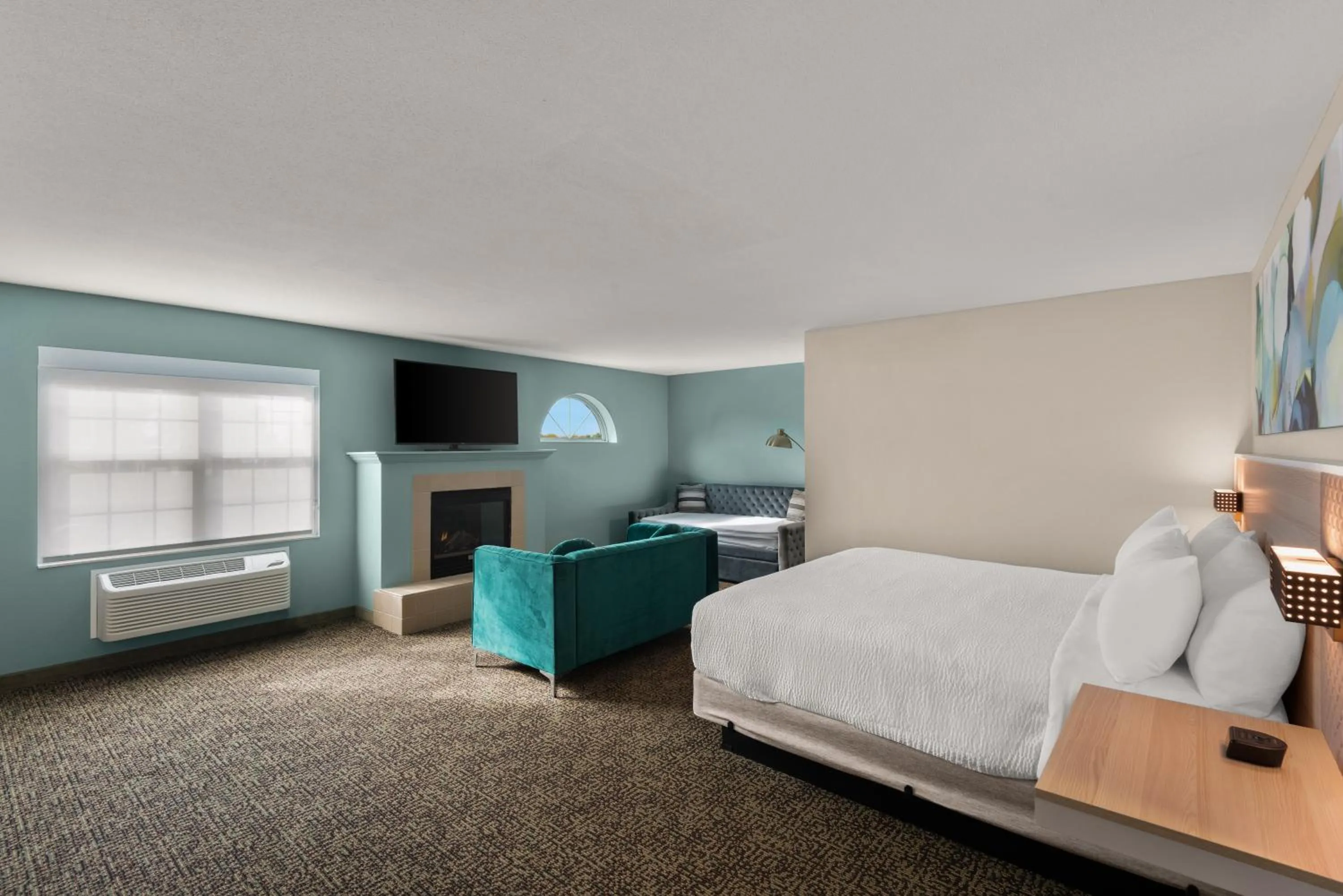 Bed in Wyndham Garden Galena Hotel & Day Spa