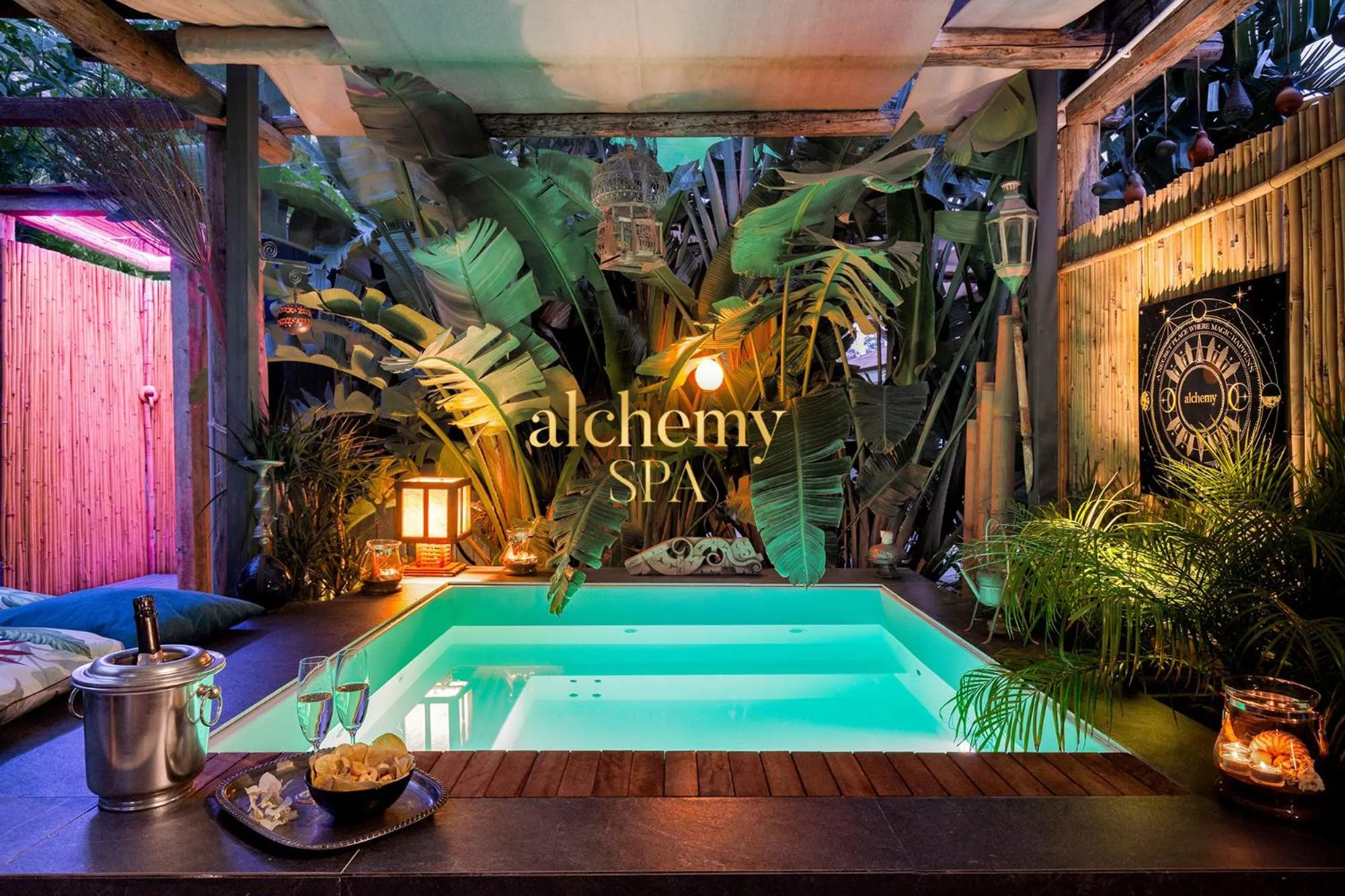 Hot Tub in Naturarte Guesthouse