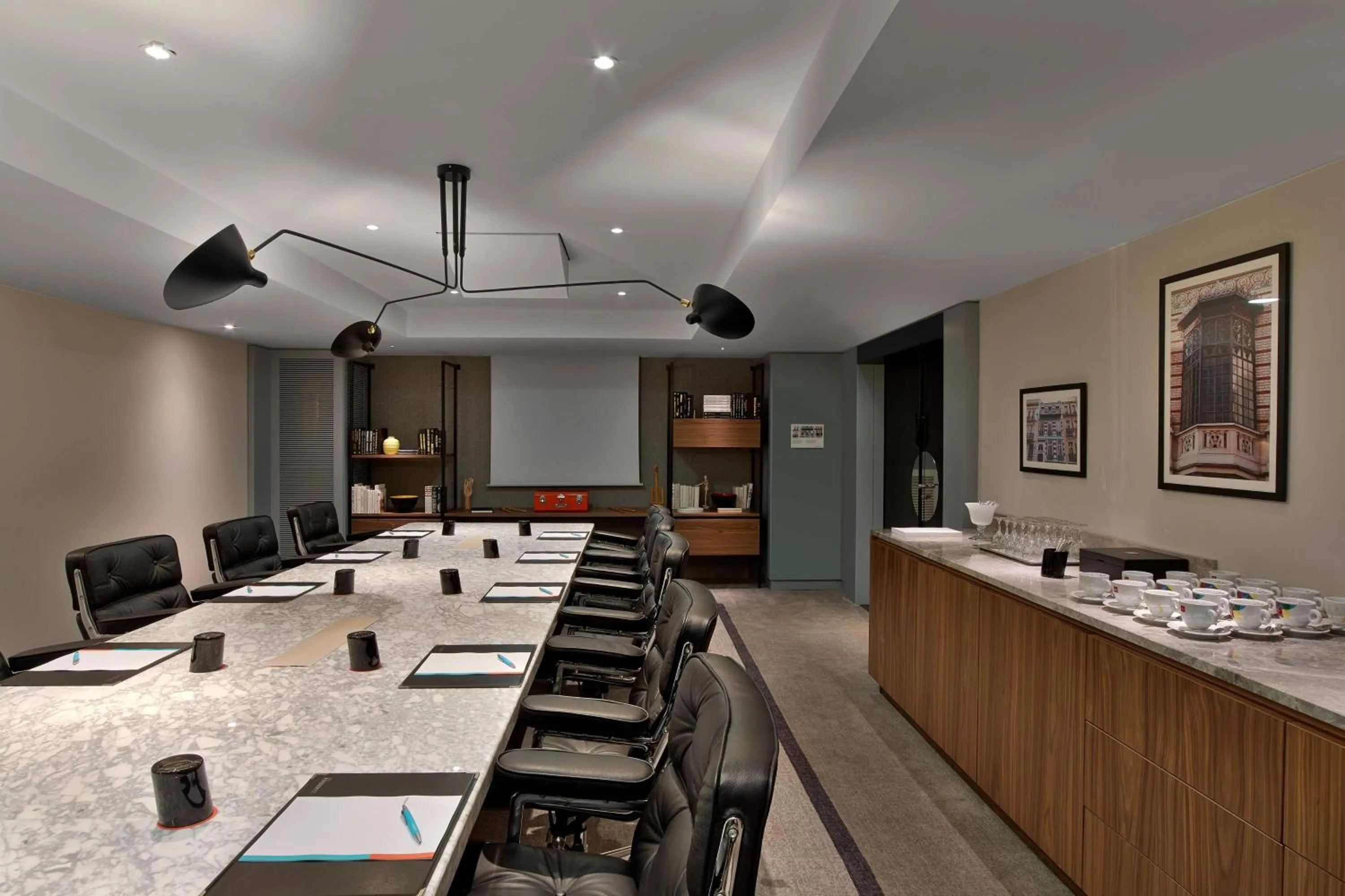 Meeting/conference room in Le Méridien Paris Arc De Triomphe