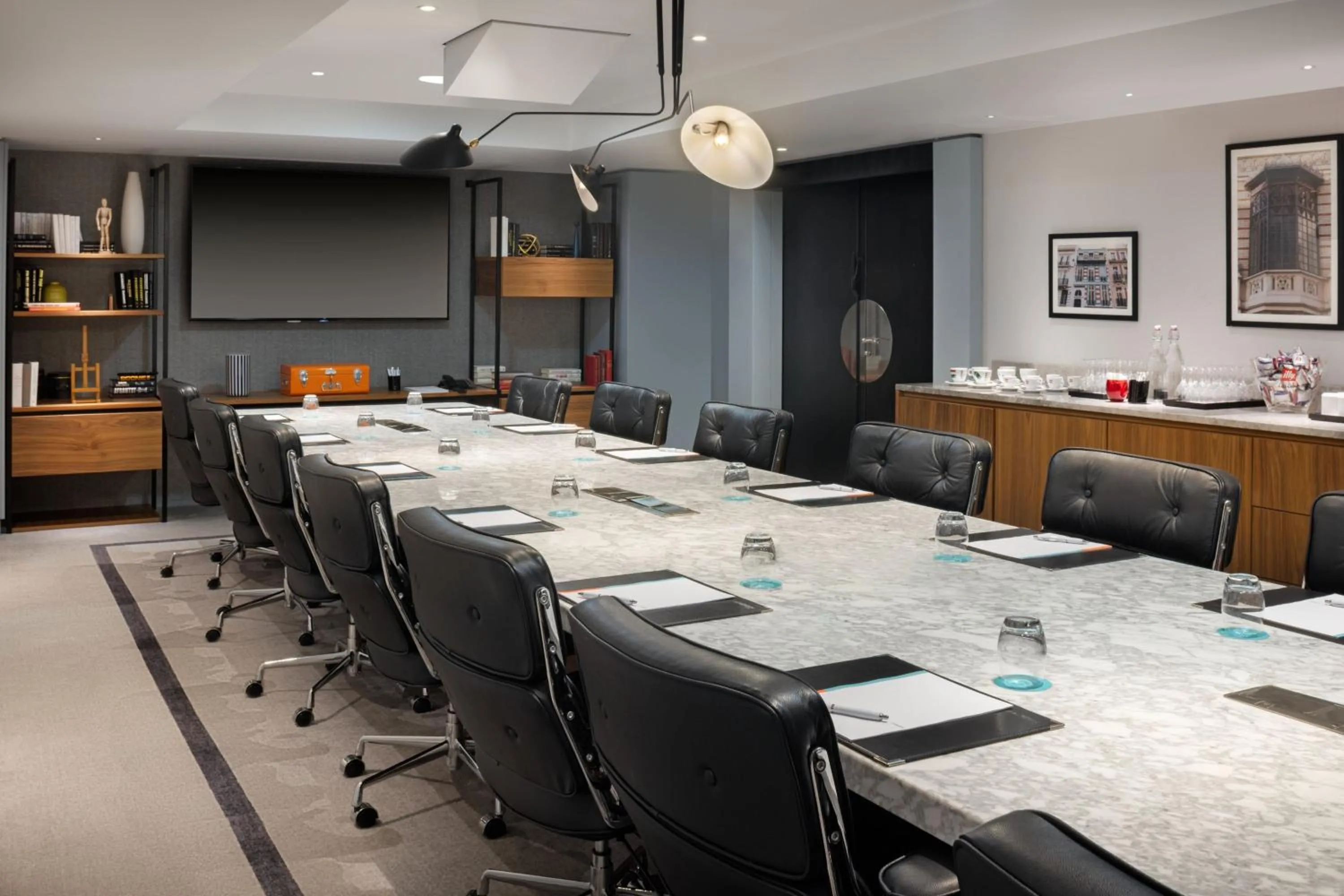 Meeting/conference room in Le Méridien Paris Arc De Triomphe