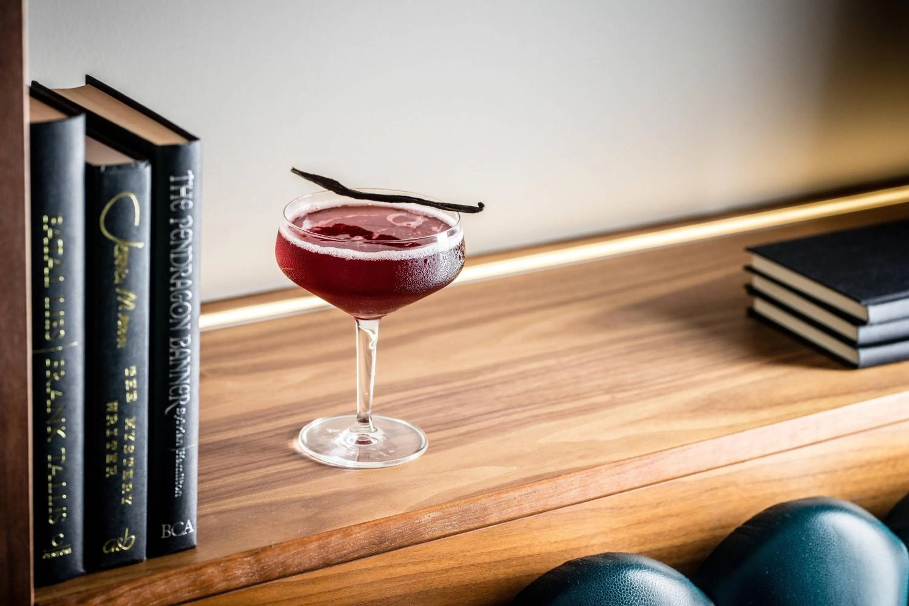 Restaurant/places to eat in Le Méridien Paris Arc De Triomphe