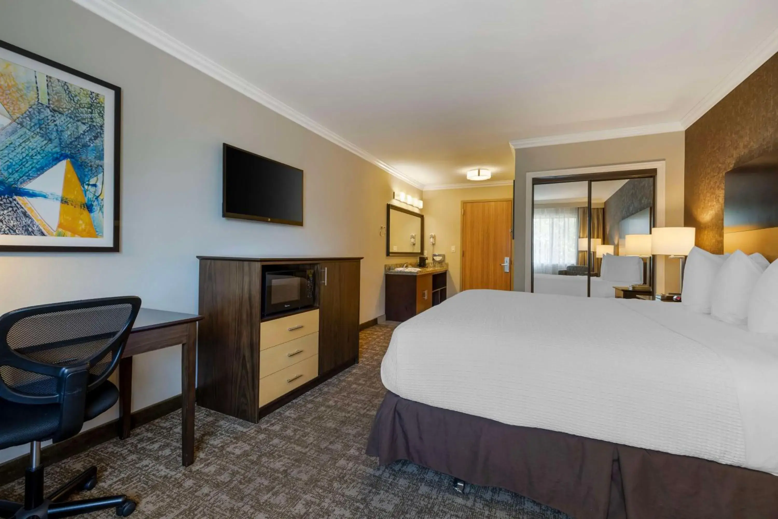 Bedroom, Bed in Best Western Los Angeles Worldport Hotel Bedroom, Bed in Best Western Los Angeles Worldport Hotel