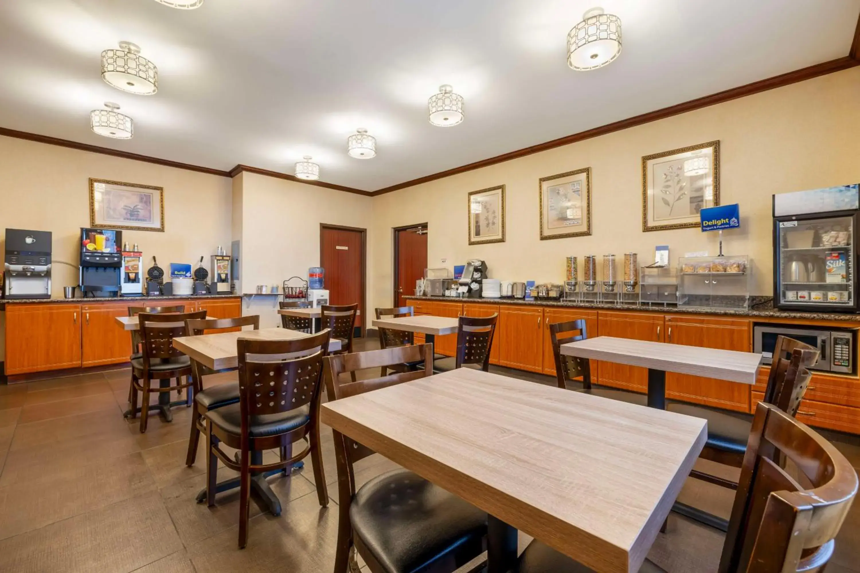 Breakfast in Best Western Los Angeles Worldport Hotel Breakfast in Best Western Los Angeles Worldport Hotel