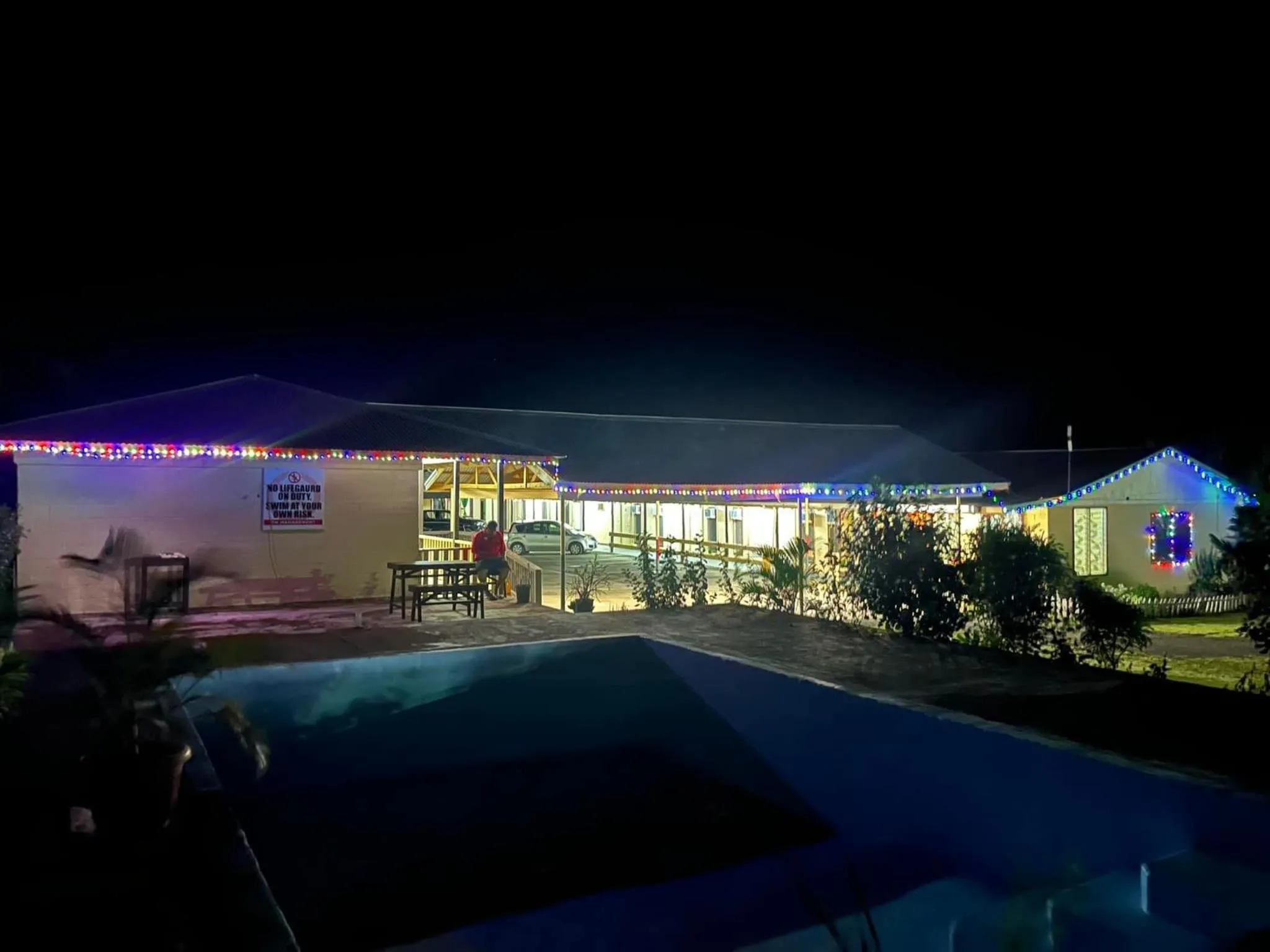 Swimming pool in Transit Motel