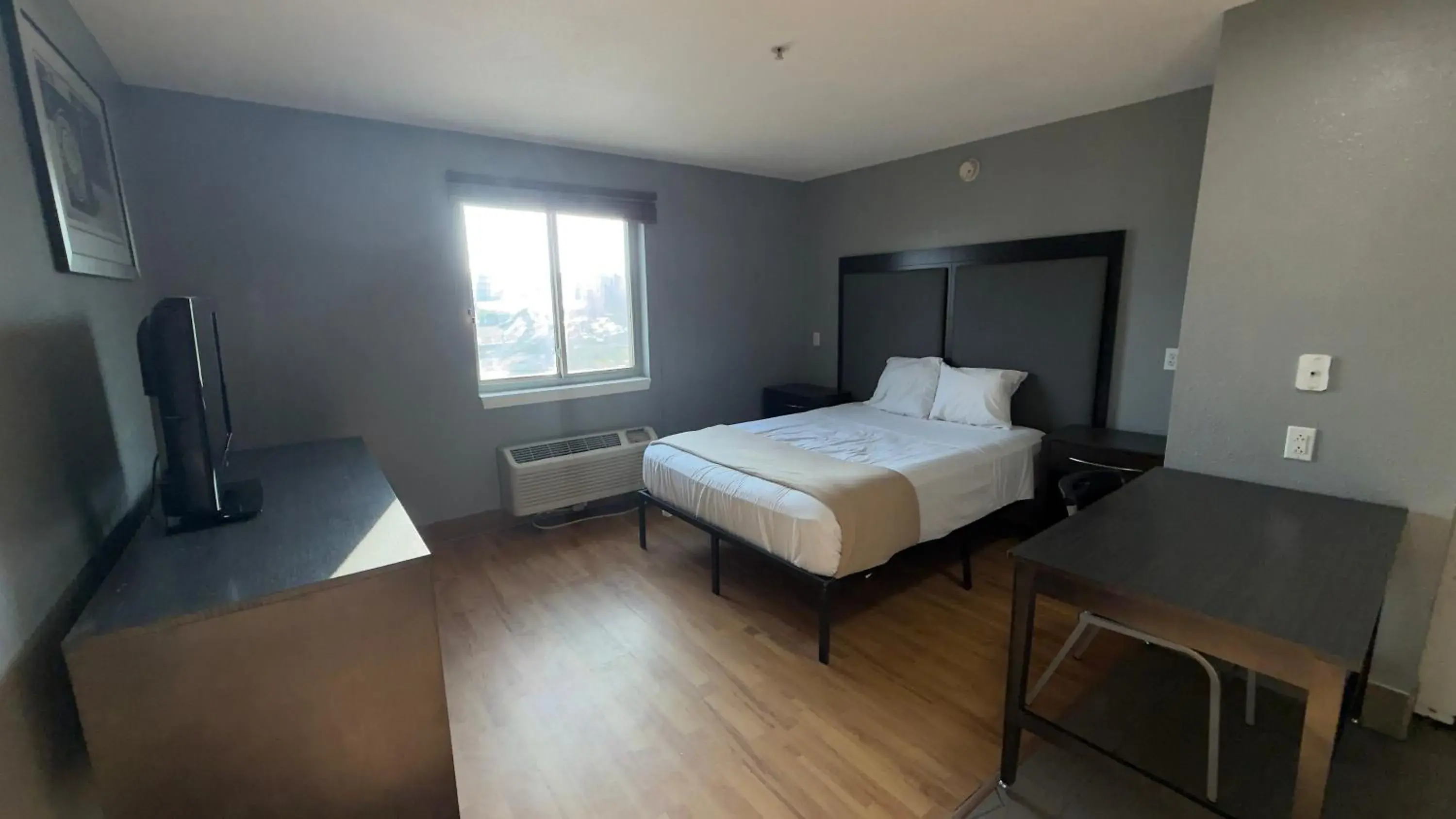 Bed in Welcome Suites Hazelwood Extended Stay Hotel Bed in Welcome Suites Hazelwood Extended Stay Hotel