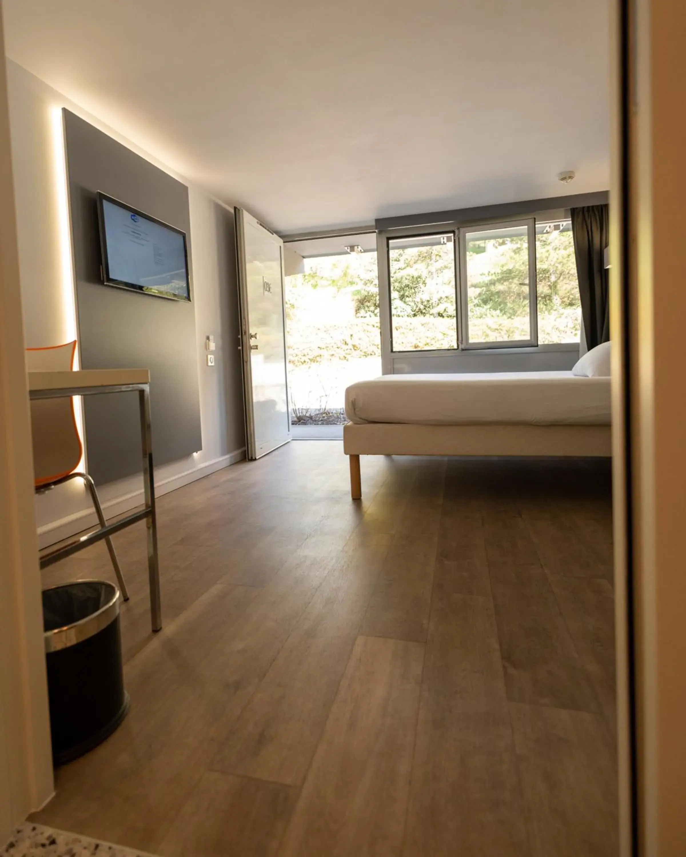 Photo of the whole room, Bed in Kyriad Lyon Sud Sainte Foy Photo of the whole room, Bed in Kyriad Lyon Sud Sainte Foy