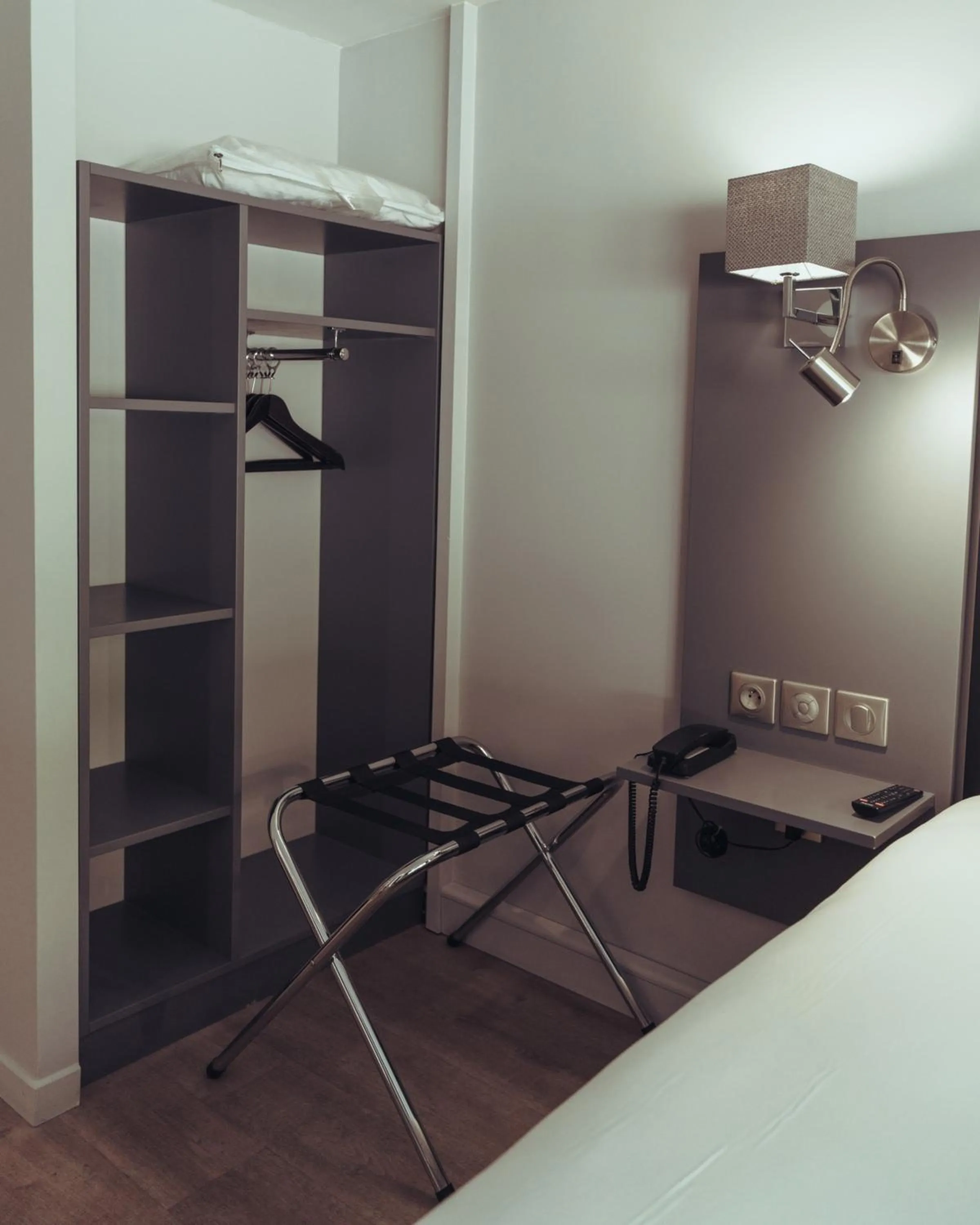 Bedroom in Kyriad Lyon Sud Sainte Foy