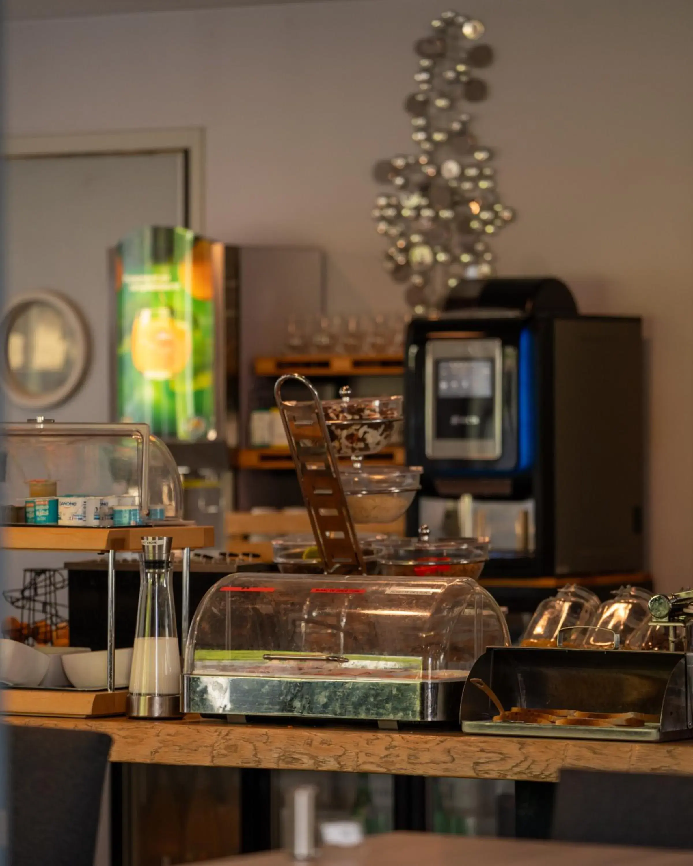 Buffet breakfast in Kyriad Lyon Sud Sainte Foy Buffet breakfast in Kyriad Lyon Sud Sainte Foy