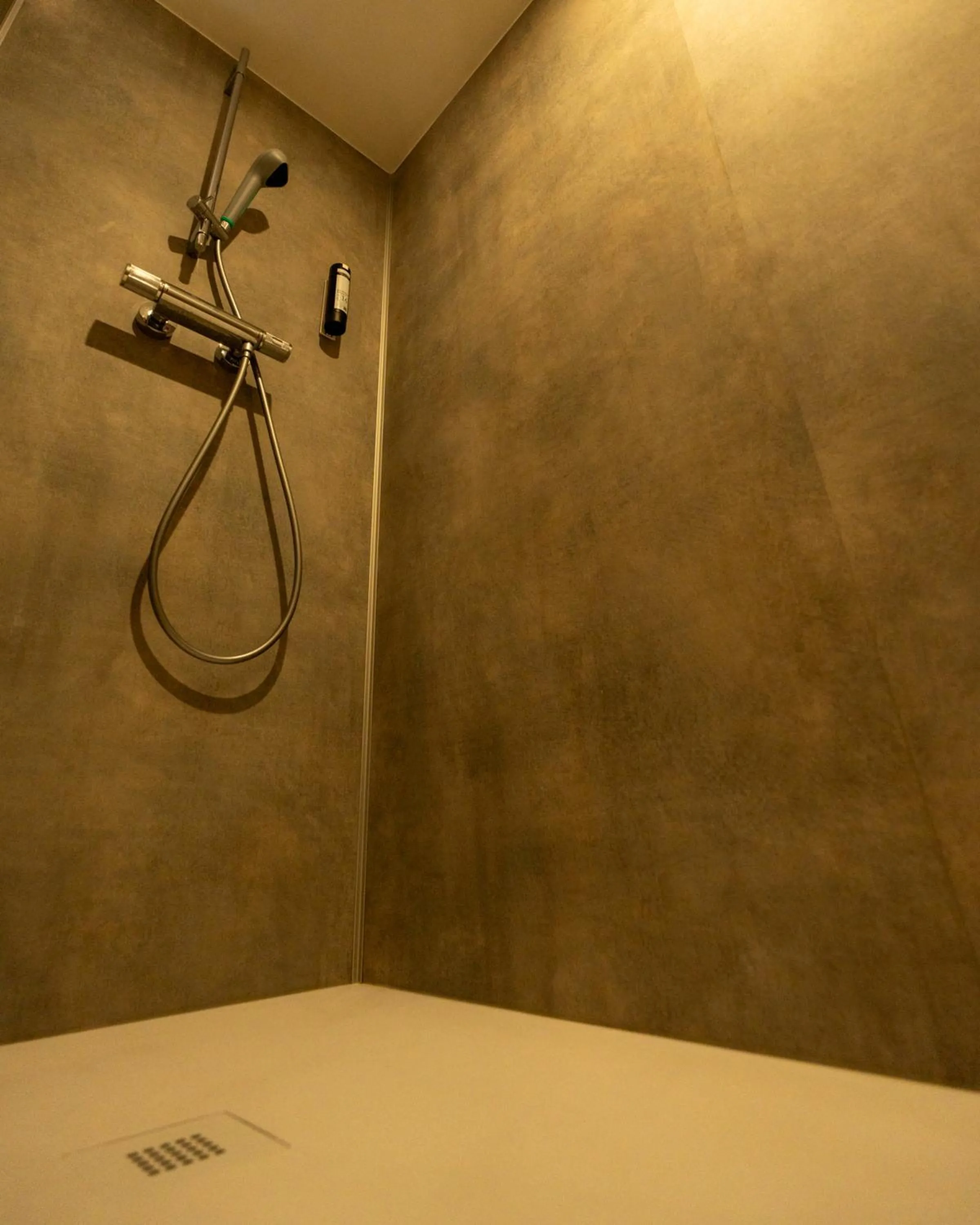 Bathroom in Kyriad Lyon Sud Sainte Foy