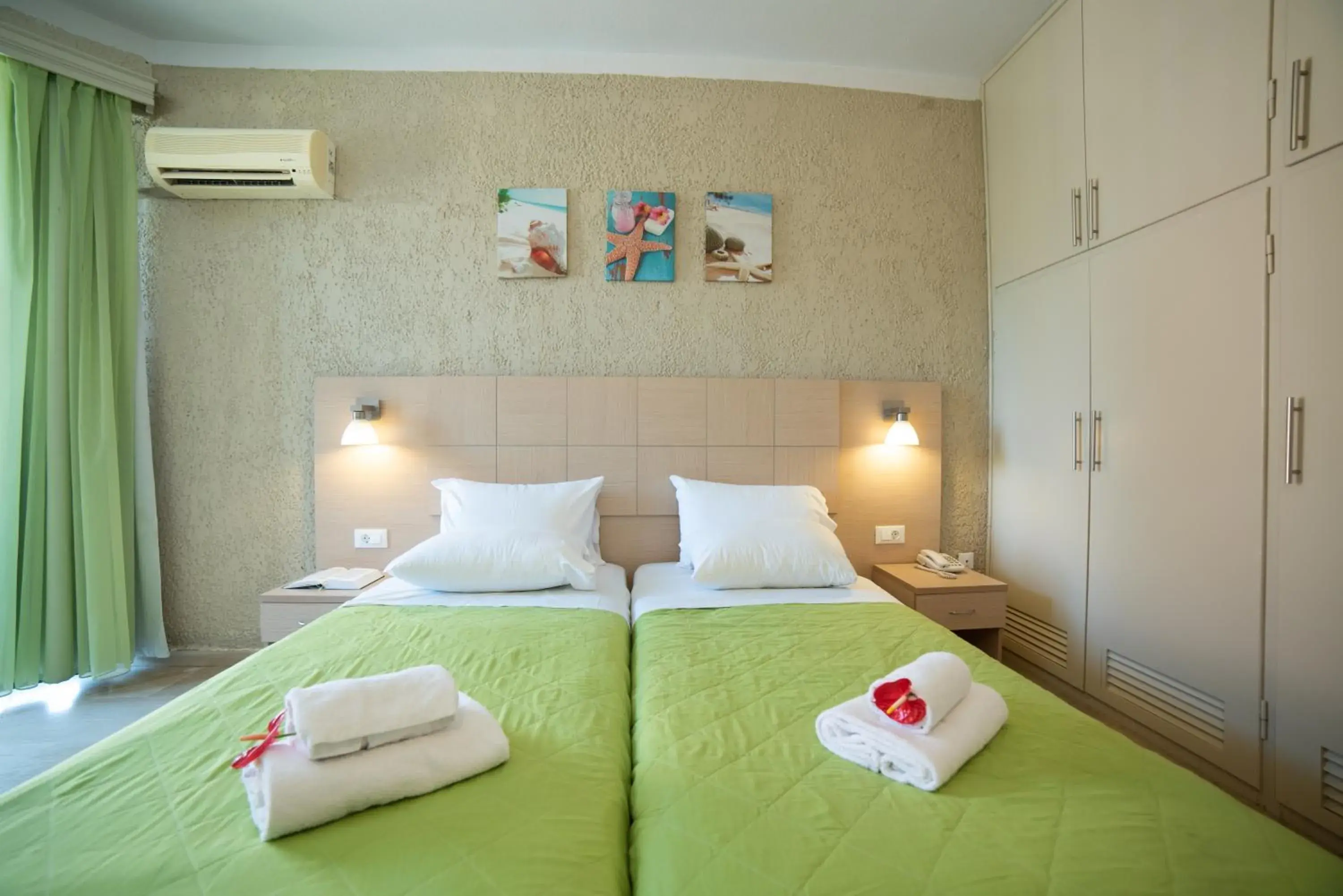 Double or Twin Room with Garden View in Hotel Alkionis Double or Twin Room with Garden View in Hotel Alkionis
