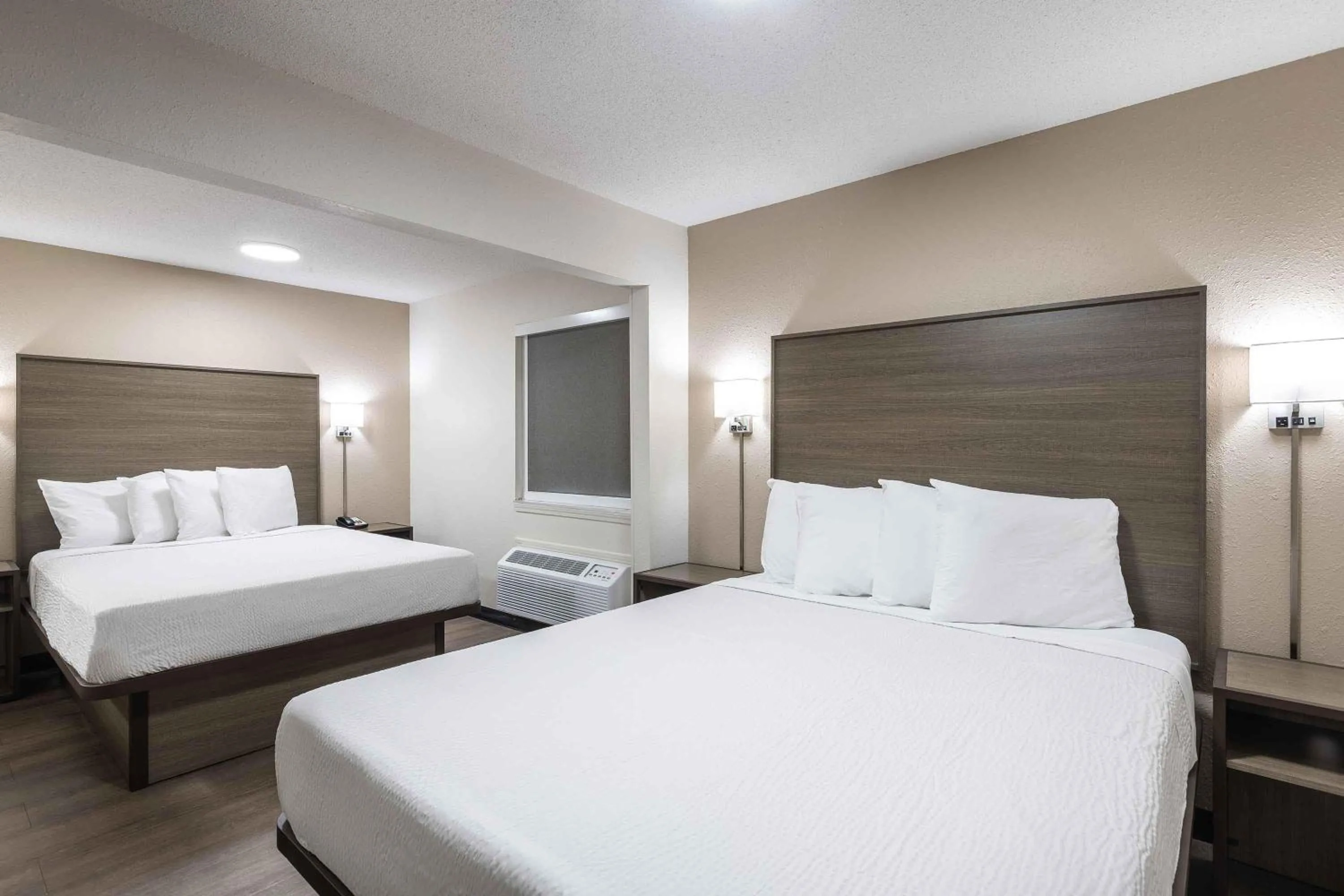 Bedroom, Bed in Extended Stay America Suites - Columbia - Greystone