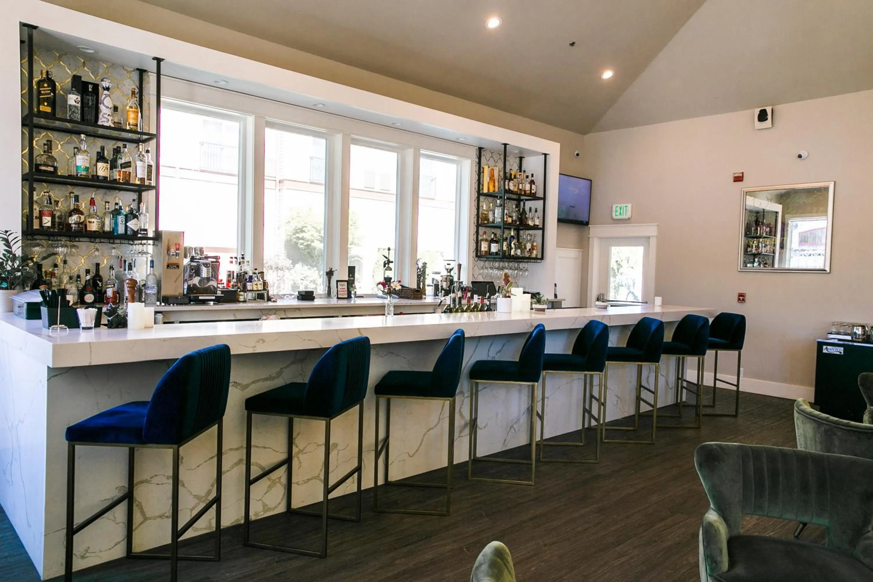 Lounge or bar in Majestic Inn and Spa