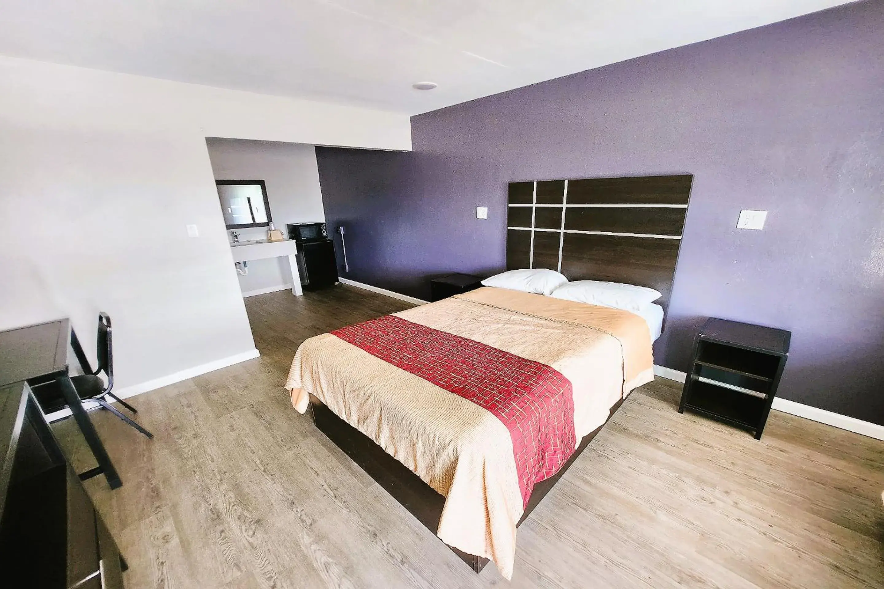 Bedroom in Travel Inn by OYO, Hwy 80 - Jackson Bedroom in Travel Inn by OYO, Hwy 80 - Jackson