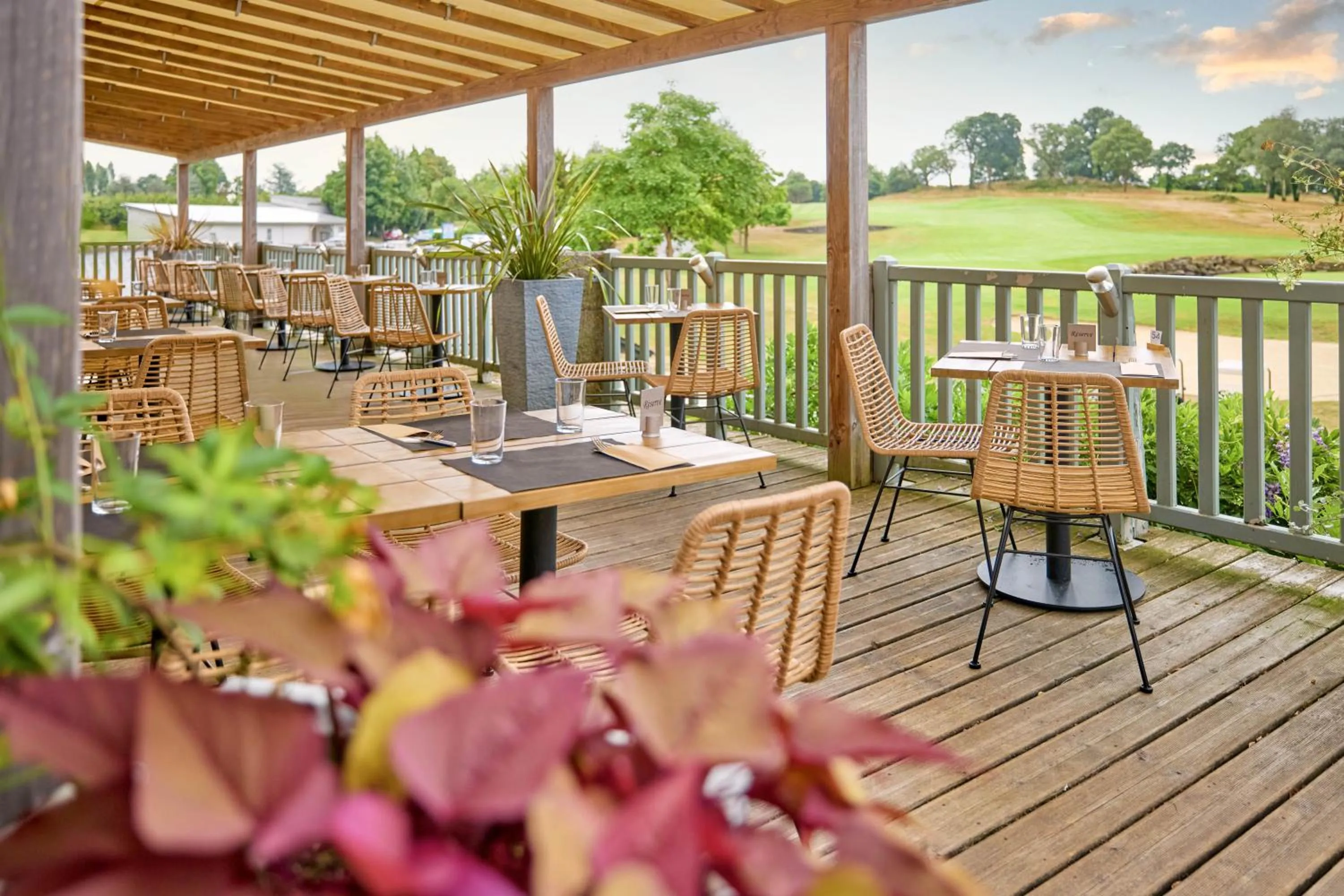 Restaurant/places to eat in Saint Malo Golf Resort
