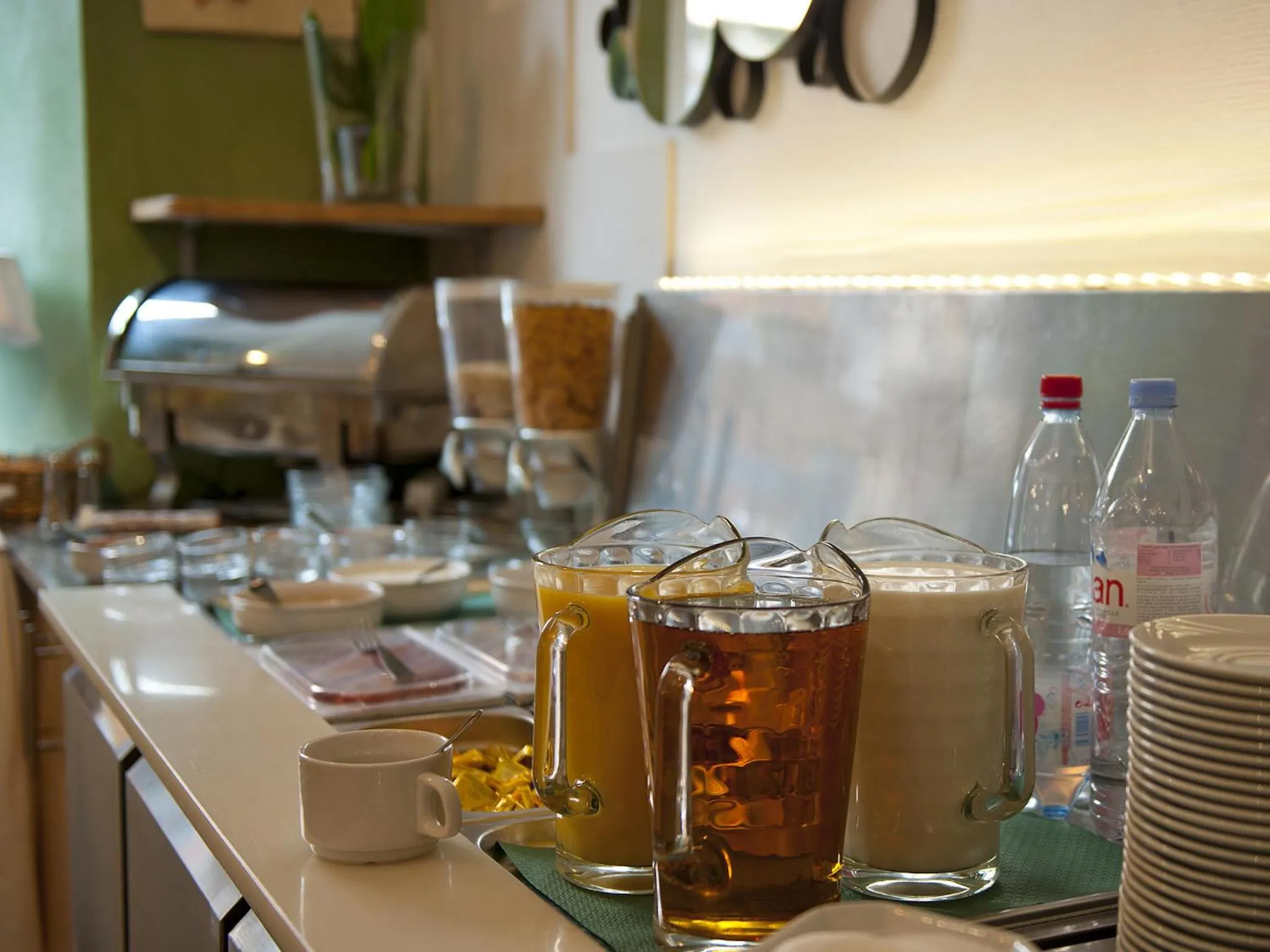 Restaurant/places to eat in Hôtel le Grillon