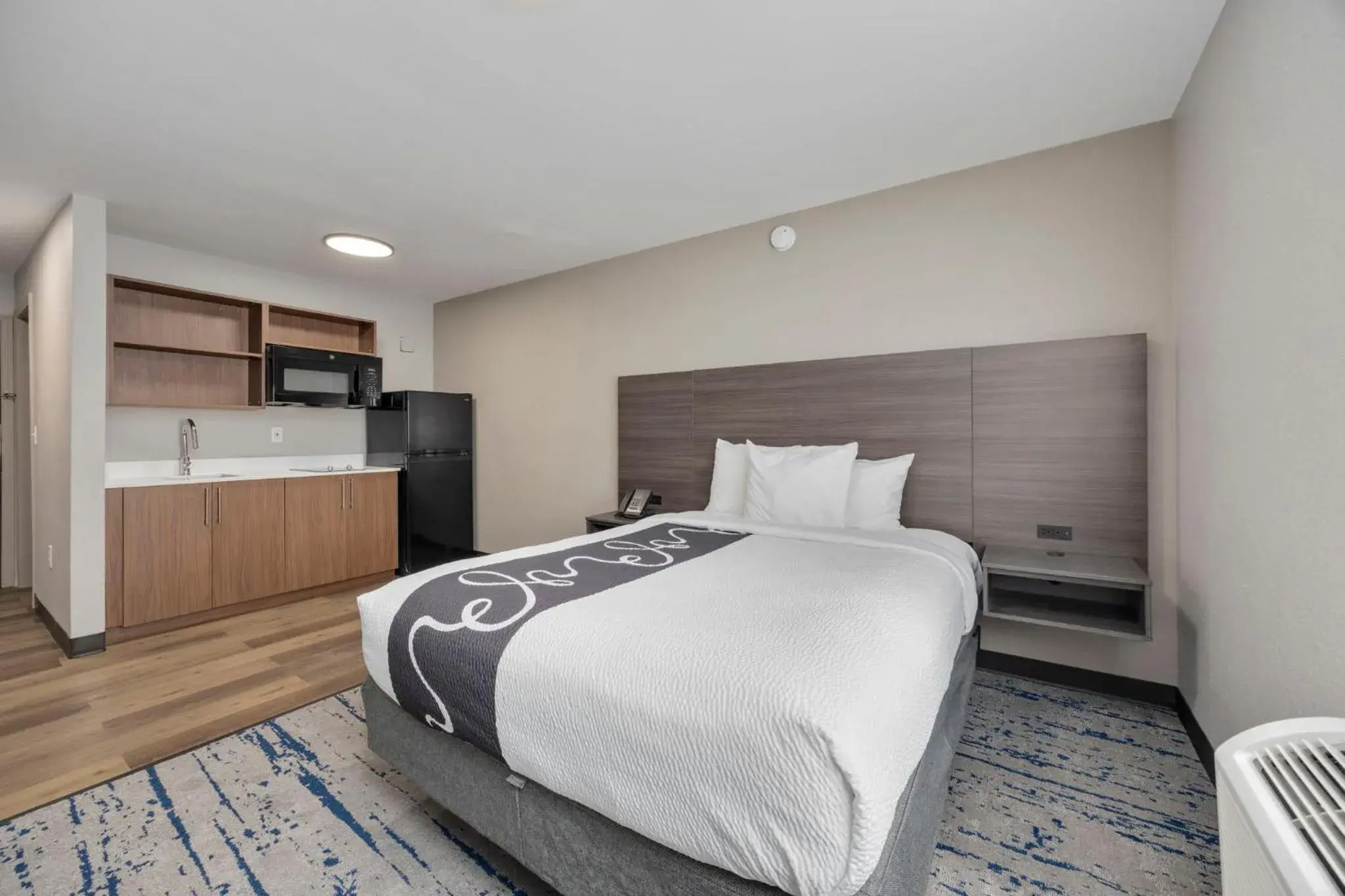 Bedroom, Bed in HomeStay Suites Bedroom, Bed in HomeStay Suites