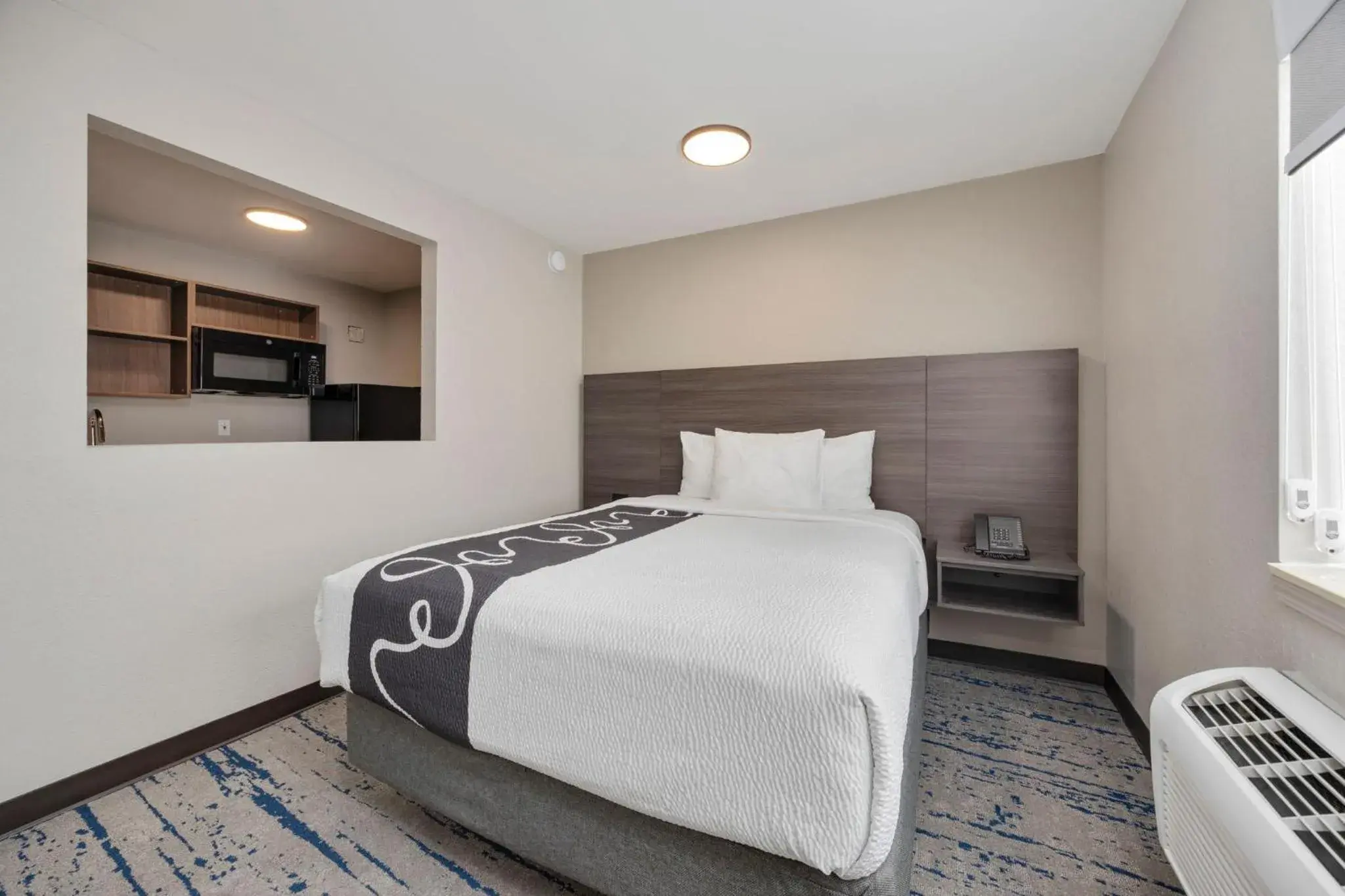 Bedroom, Bed in HomeStay Suites Bedroom, Bed in HomeStay Suites