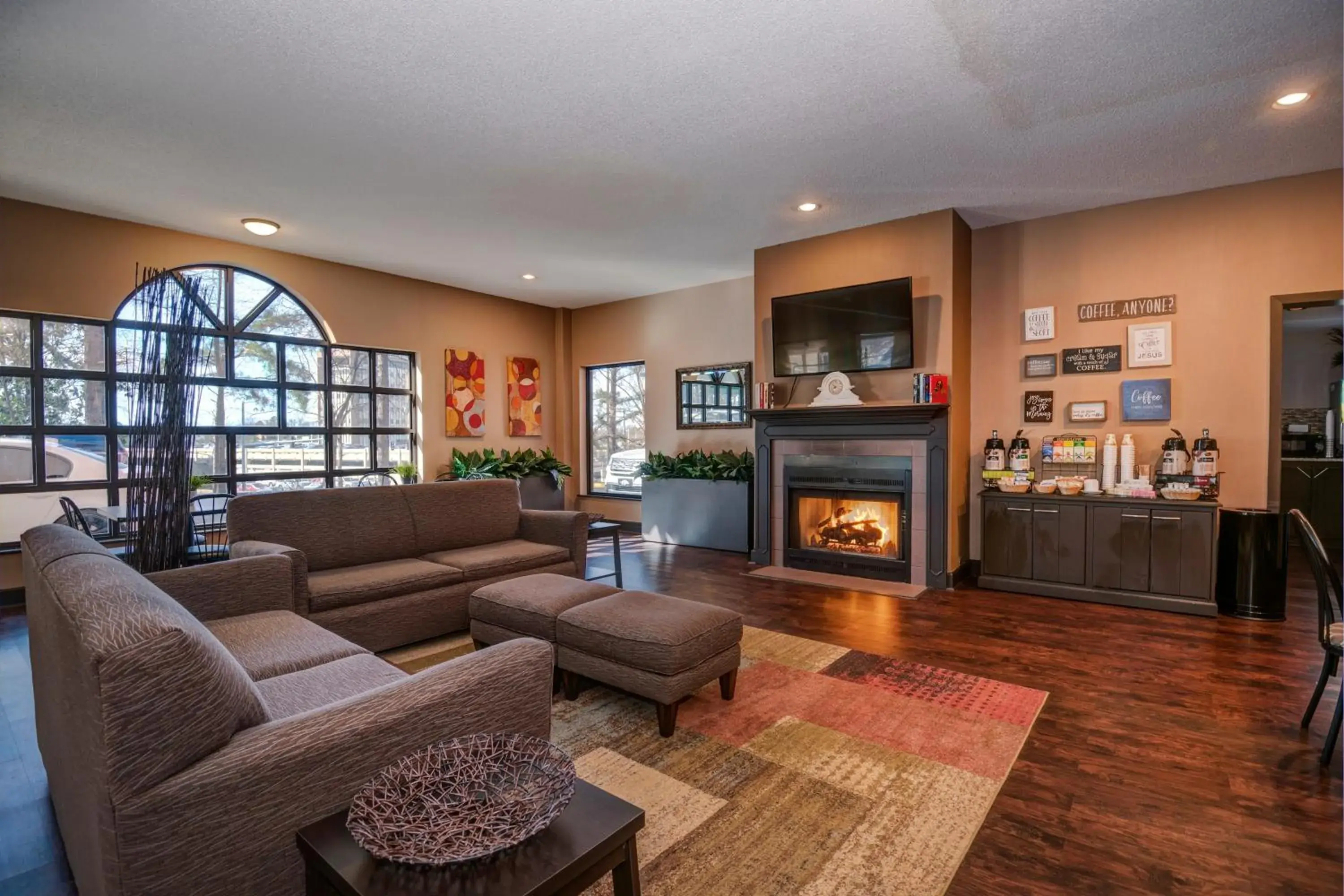 Guest Inn & Suites - Midtown Medical Center Guest Inn & Suites - Midtown Medical Center