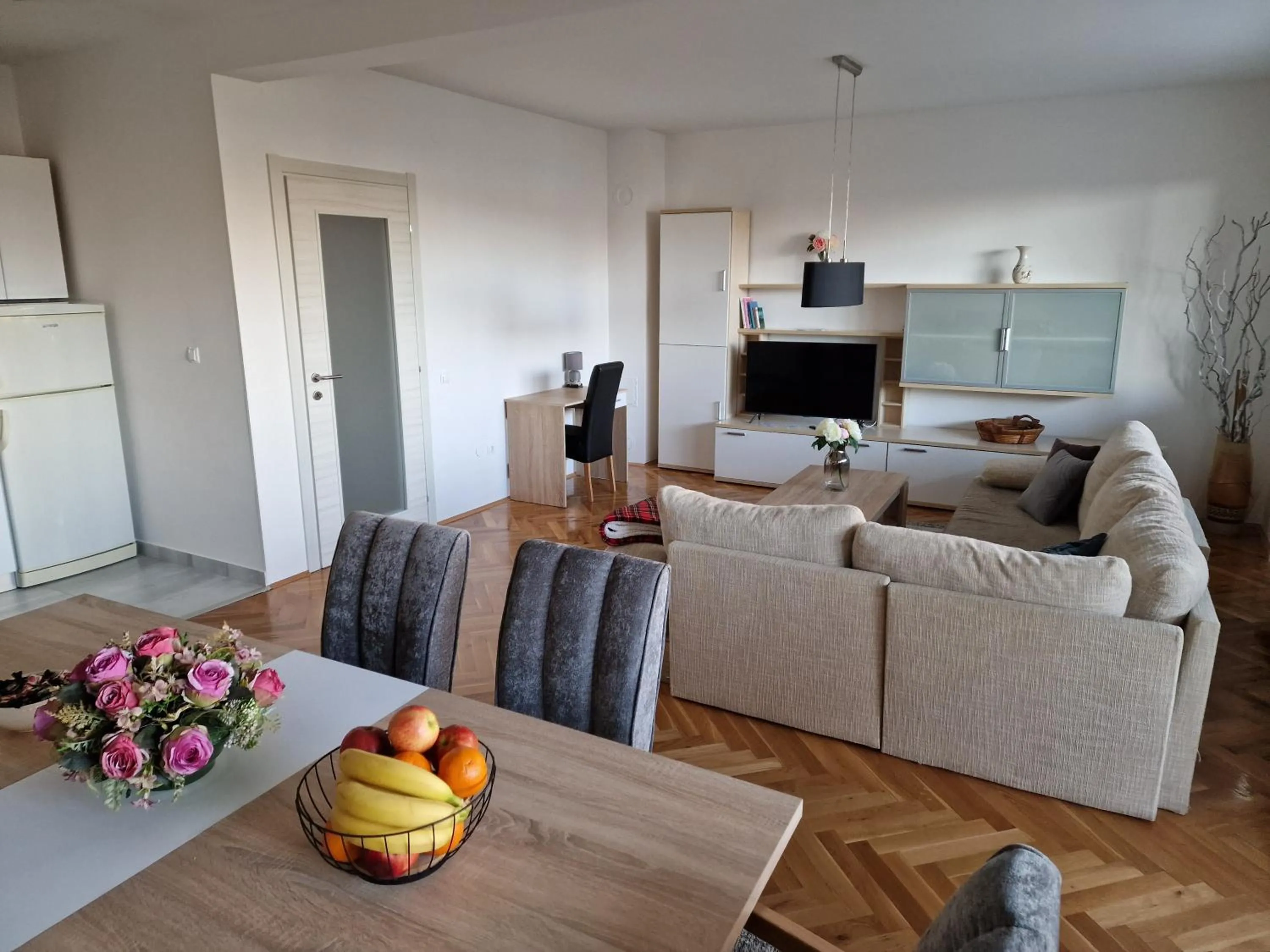 Seasons apartmani