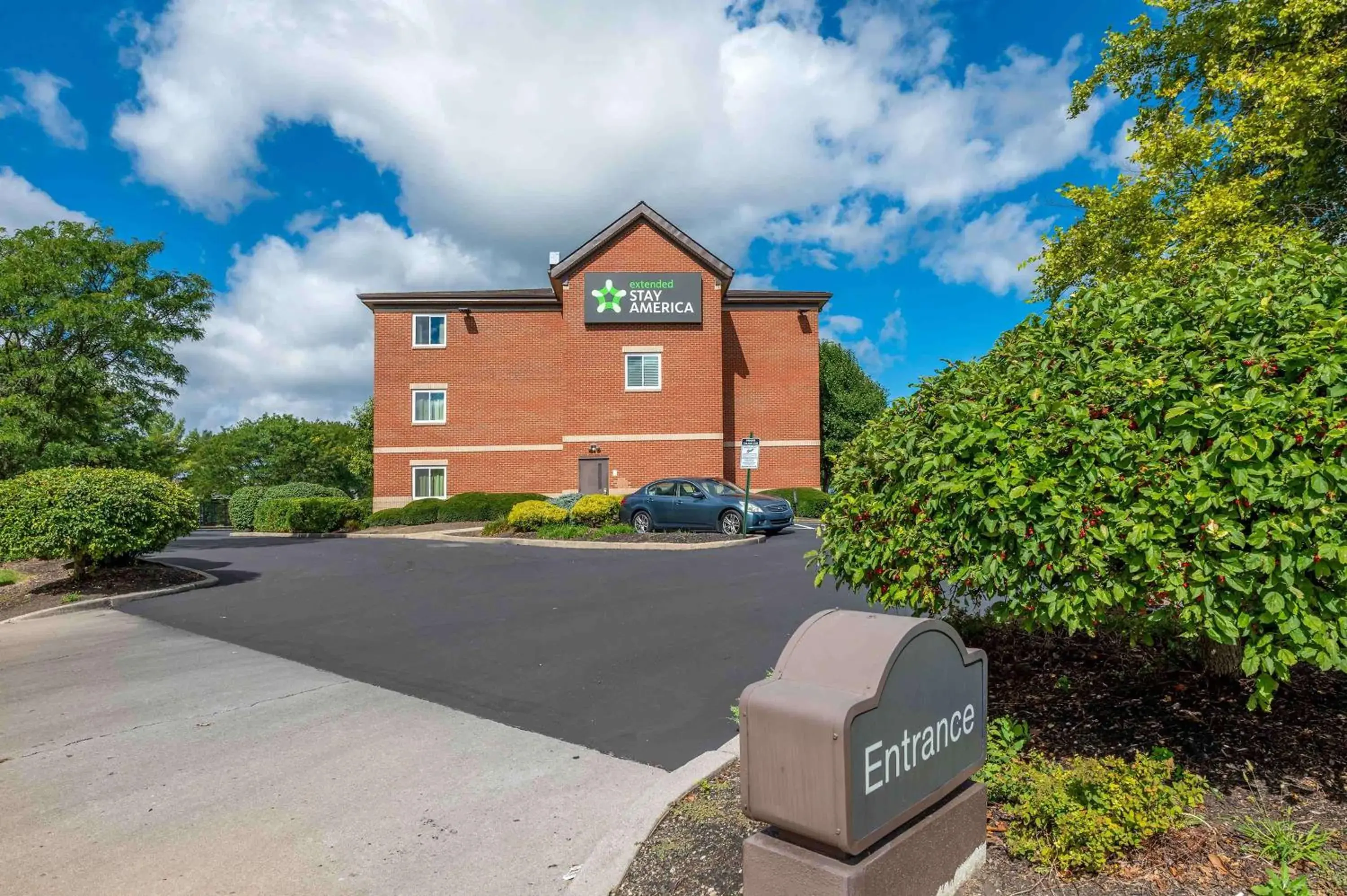 Property building in Extended Stay America Suites - Dayton - Fairborn Property building in Extended Stay America Suites - Dayton - Fairborn