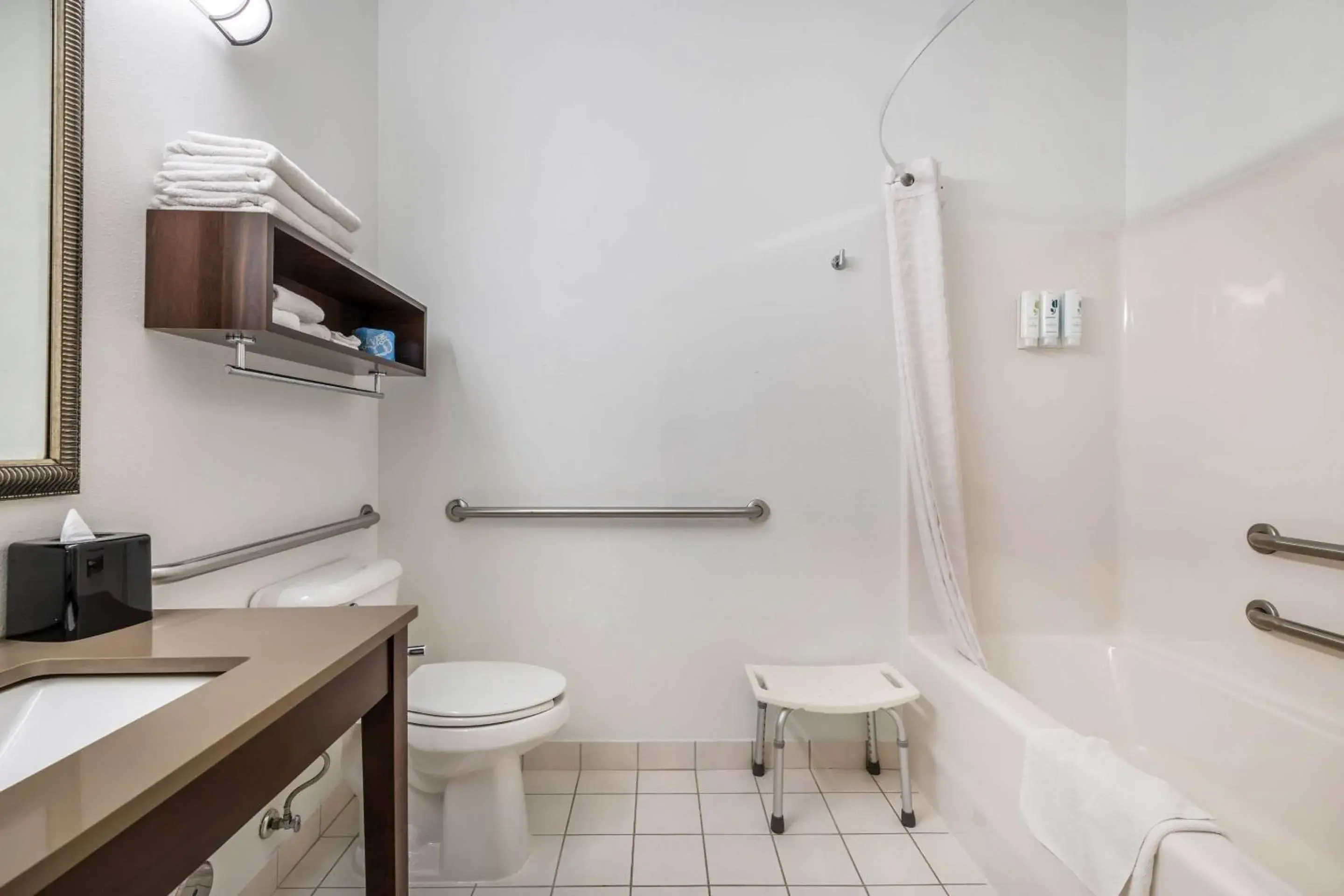 Bedroom in Country Inn & Suites by Radisson, Watertown, SD Bedroom in Country Inn & Suites by Radisson, Watertown, SD