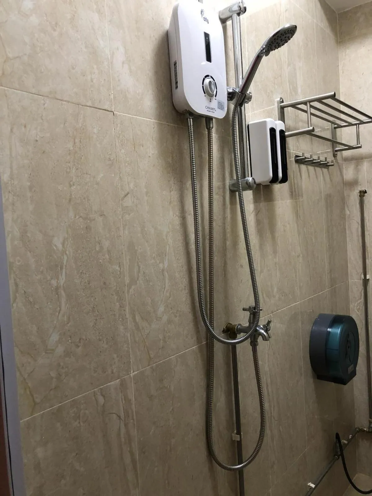 Shower in CapsulePod@Aljunied