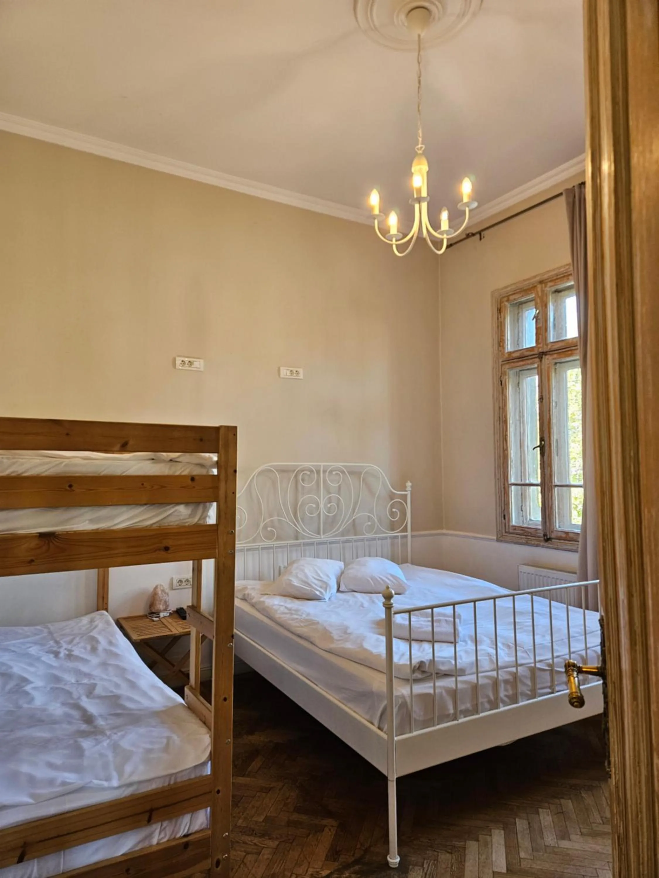 Bed in Lascar Catargiu Villa