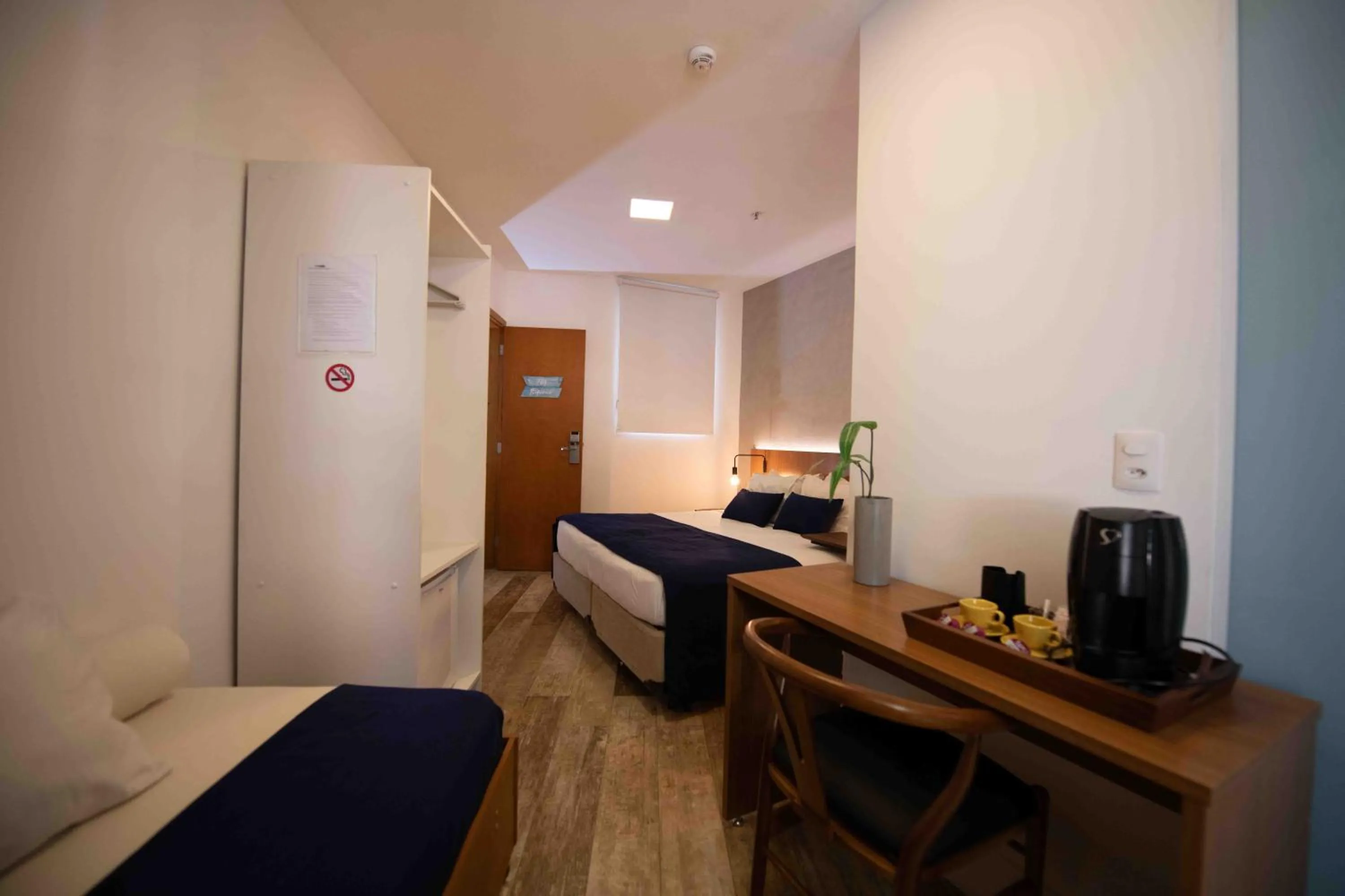 Bedroom, Bed in Leblon Design Hotel