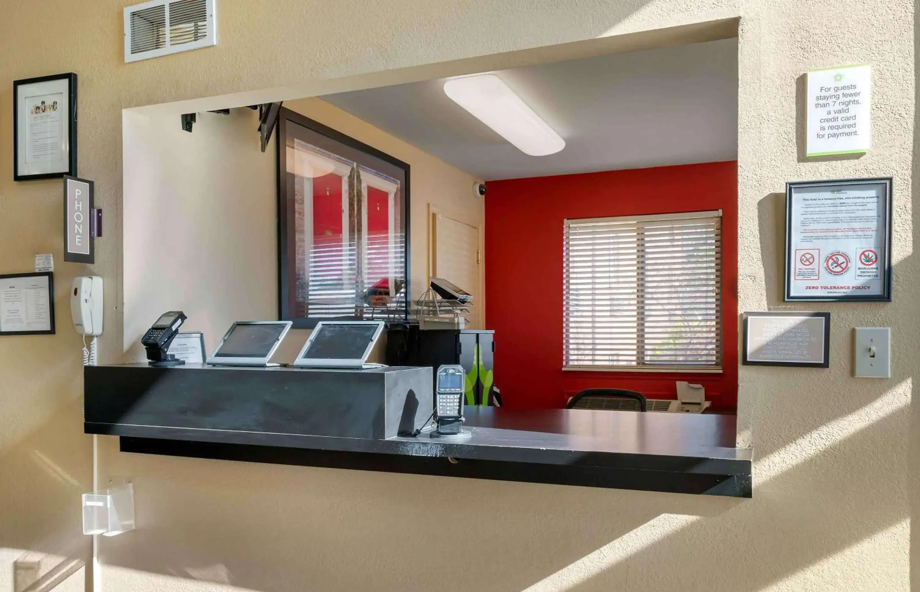 Lobby or reception in Extended Stay America Suites - Cincinnati - Blue Ash - Reagan Hwy Lobby or reception in Extended Stay America Suites - Cincinnati - Blue Ash - Reagan Hwy