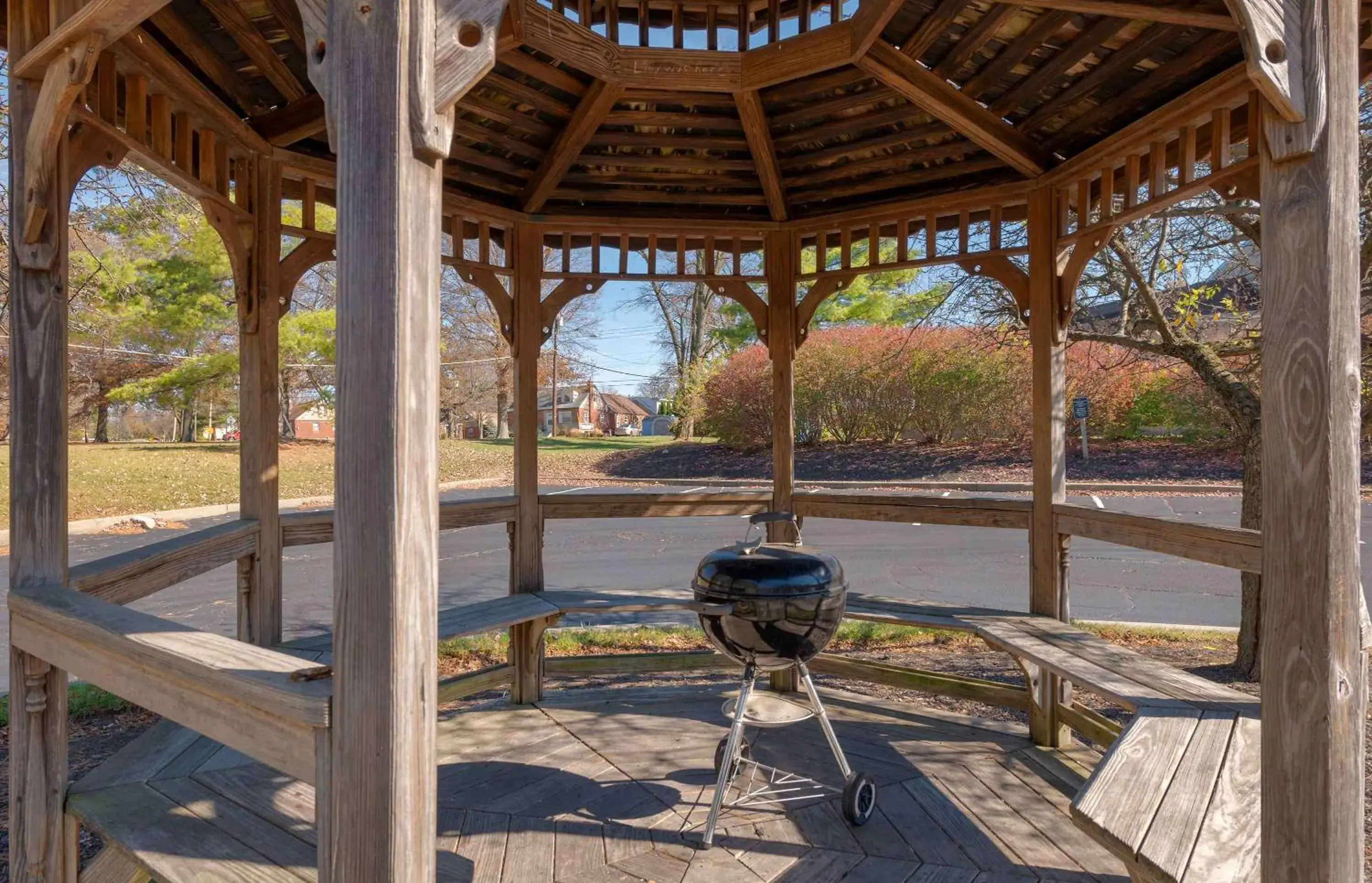 Property building in Extended Stay America Suites - Cincinnati - Blue Ash - Reagan Hwy Property building in Extended Stay America Suites - Cincinnati - Blue Ash - Reagan Hwy