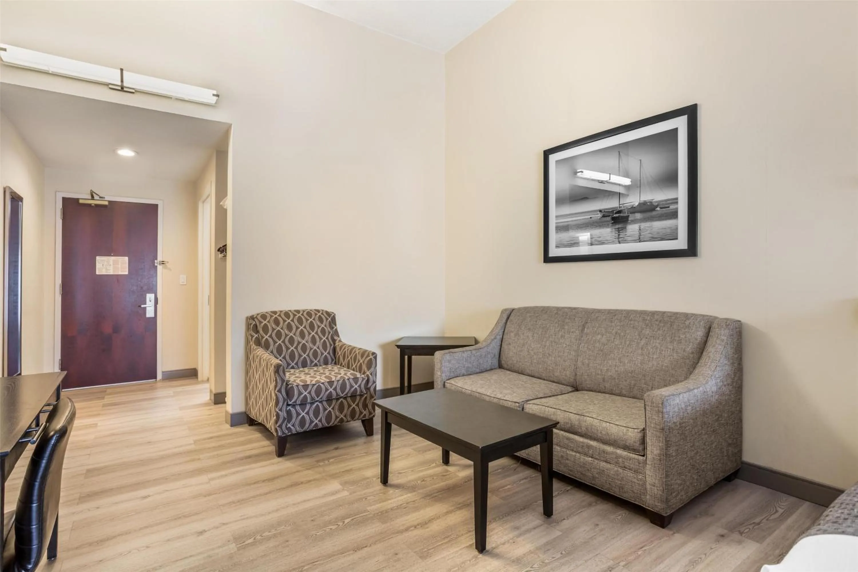 Seating area in Best Western Bar Harbour Inn