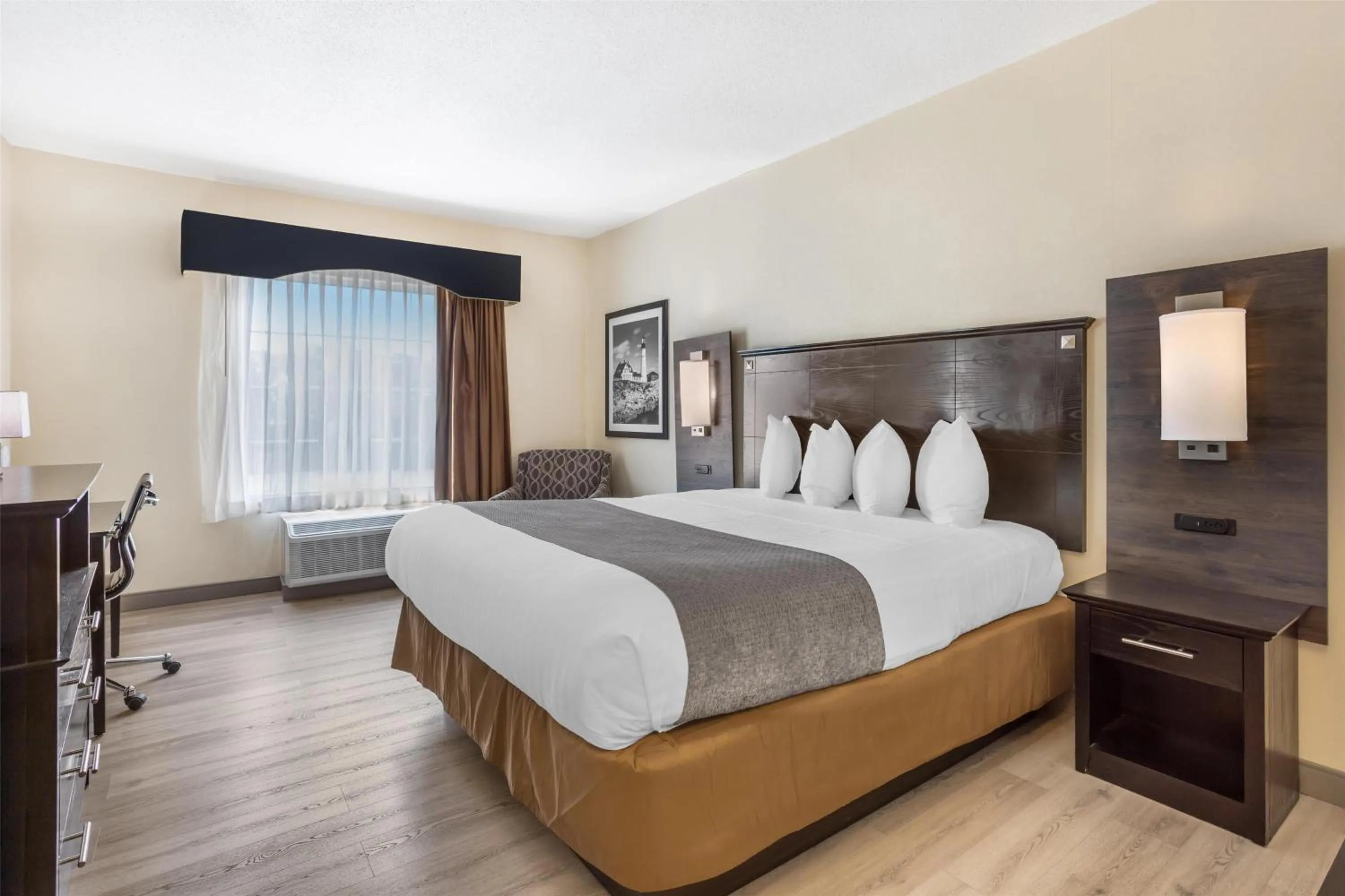 Bed in Best Western Bar Harbour Inn