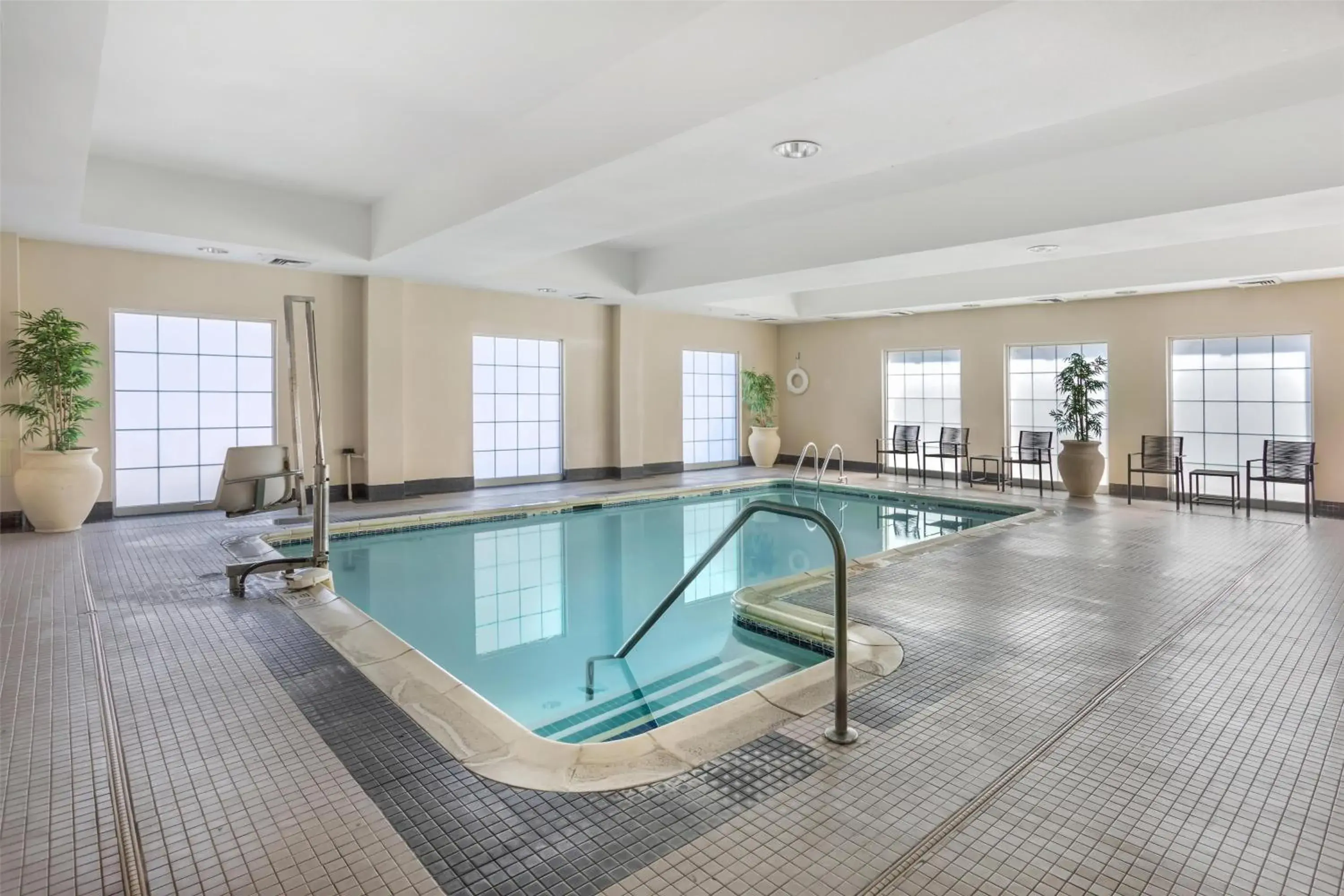 Pool view in Best Western Bar Harbour Inn Pool view in Best Western Bar Harbour Inn