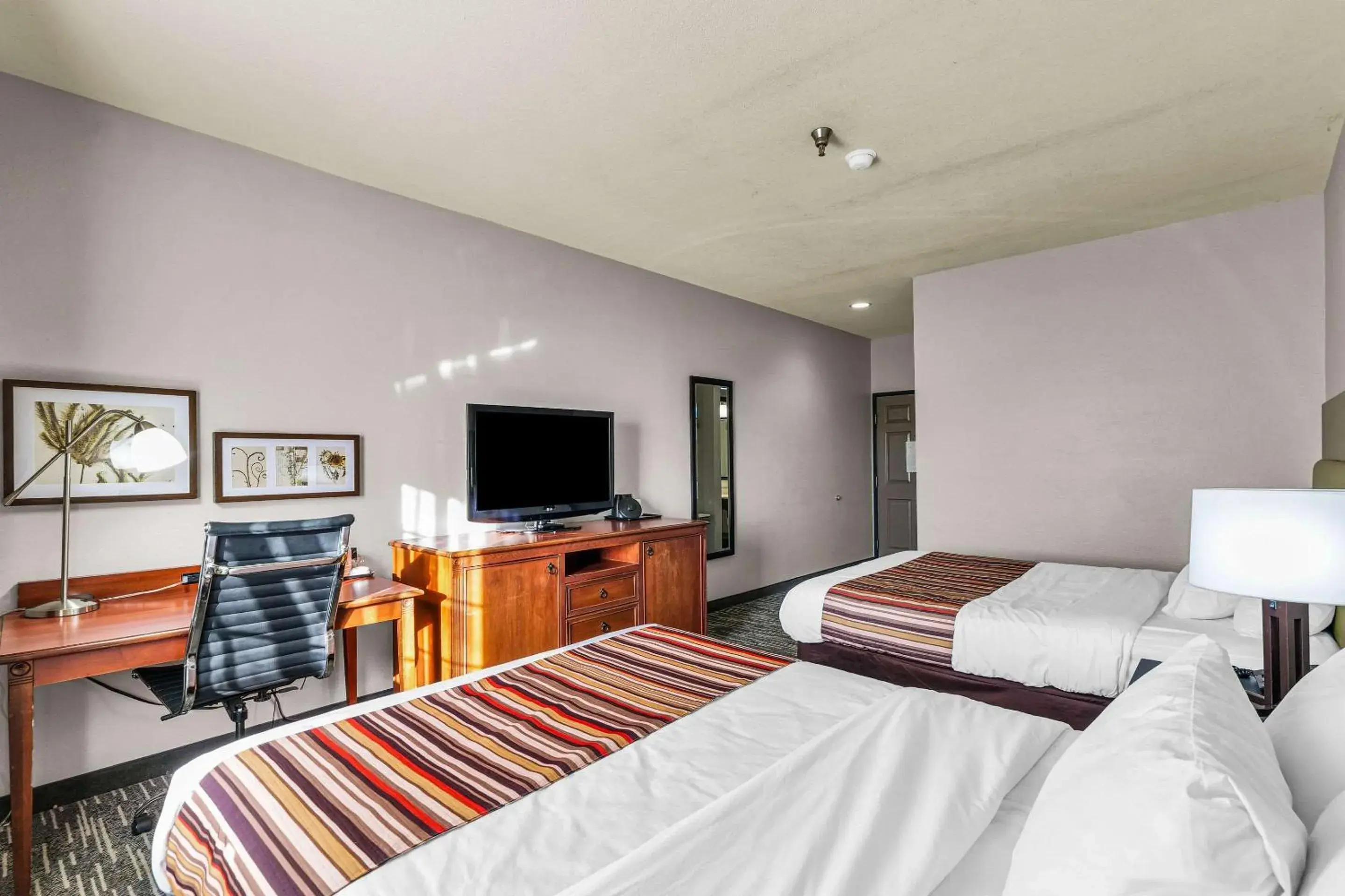 Bedroom in Country Inn & Suites by Radisson, Decatur, IL Bedroom in Country Inn & Suites by Radisson, Decatur, IL