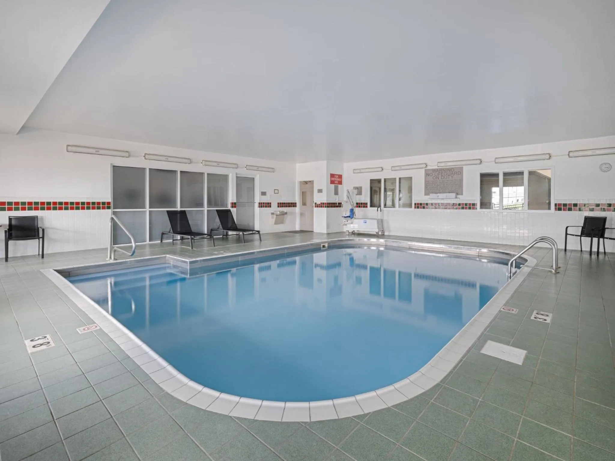 Swimming pool in Garner Hotel Decatur - Forsyth by IHG