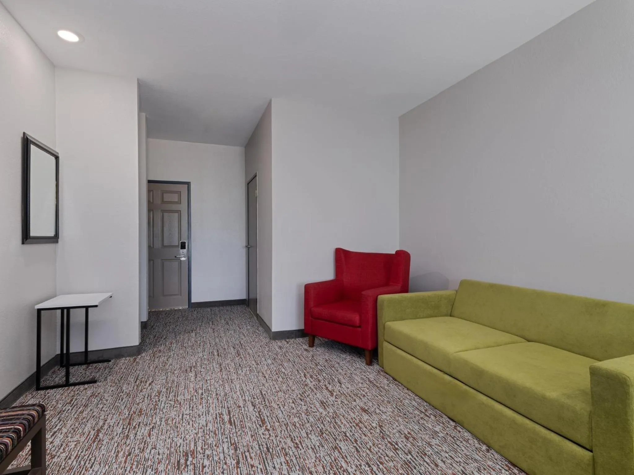 Photo of the whole room in Garner Hotel Decatur - Forsyth by IHG