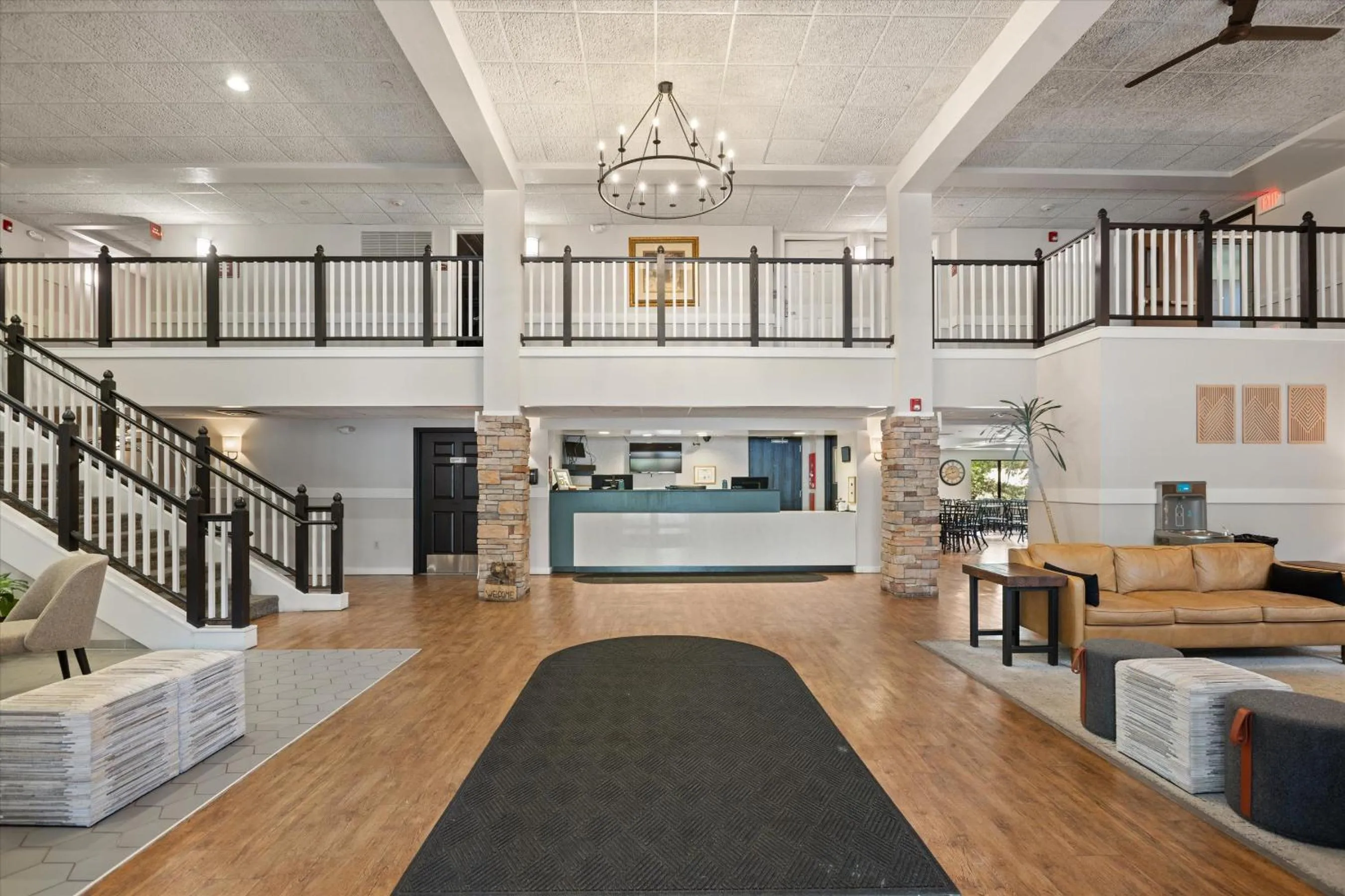 Lobby or reception in Hotel Glenwood Springs
