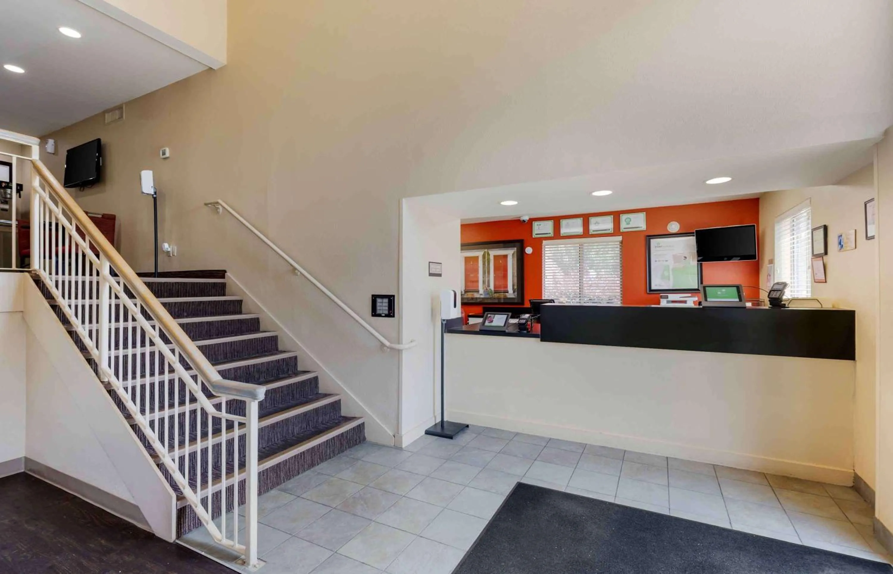 Lobby or reception in Extended Stay America Select Suites - Greenville - Haywood Mall